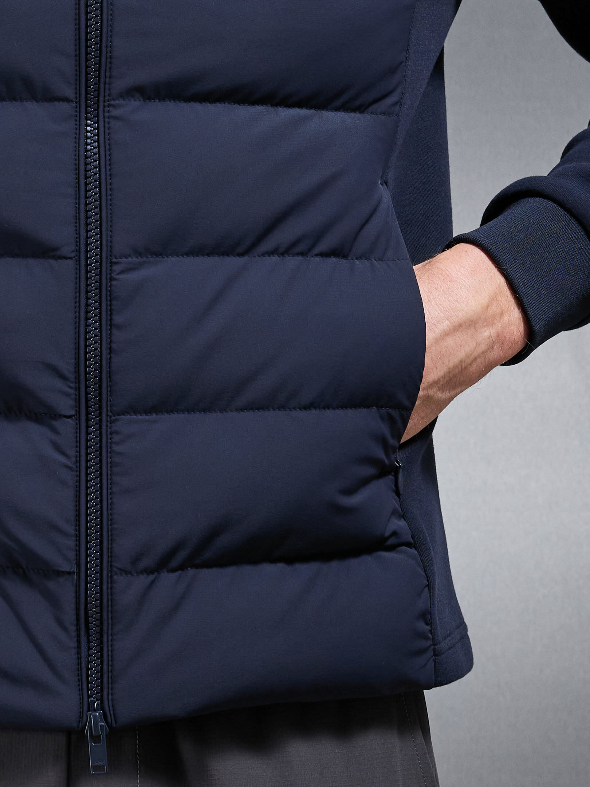 Hybrid Technical Puffer Jacket in Navy