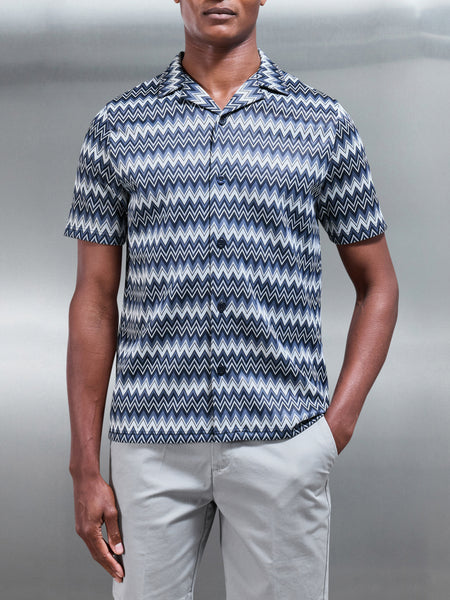 Interlock Textured Zig Zag Revere Collar Shirt in Navy