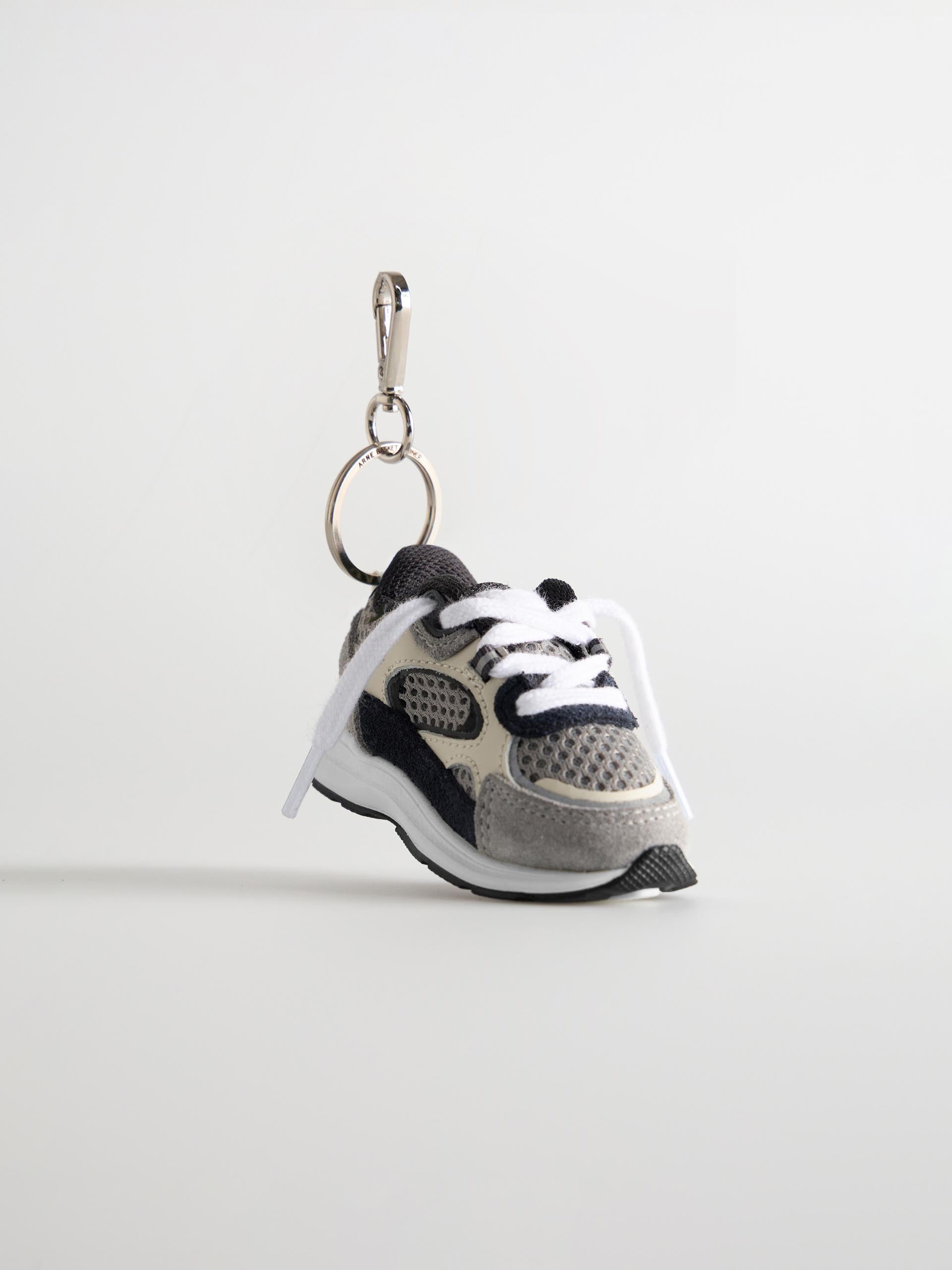 Circuit Trainer Keychain in Desert Grey