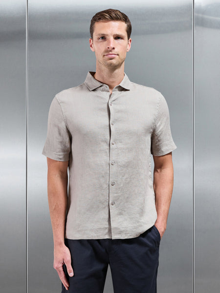Linen Short Sleeve Cutaway Collar Shirt in Stone