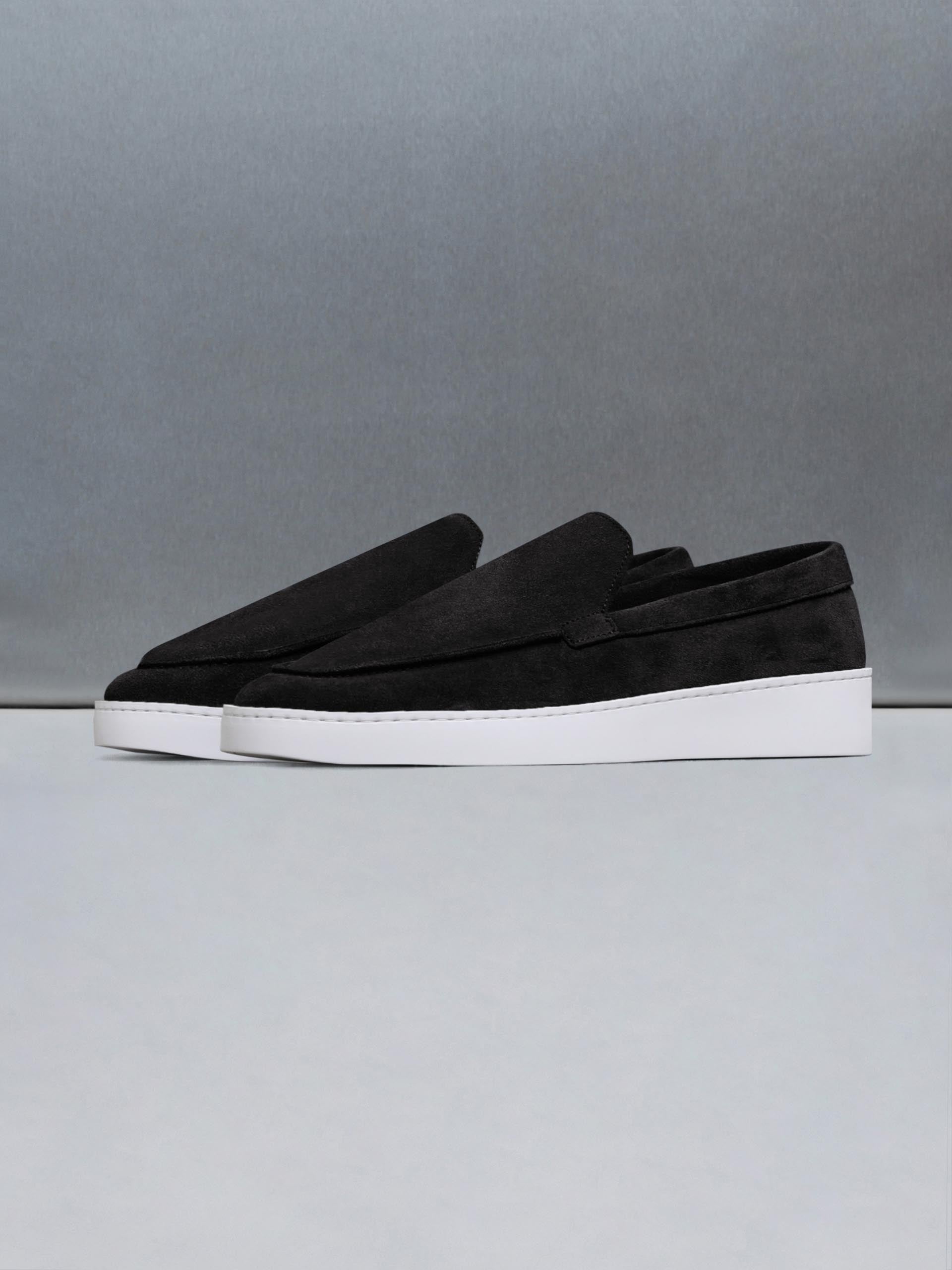Loafer in Black