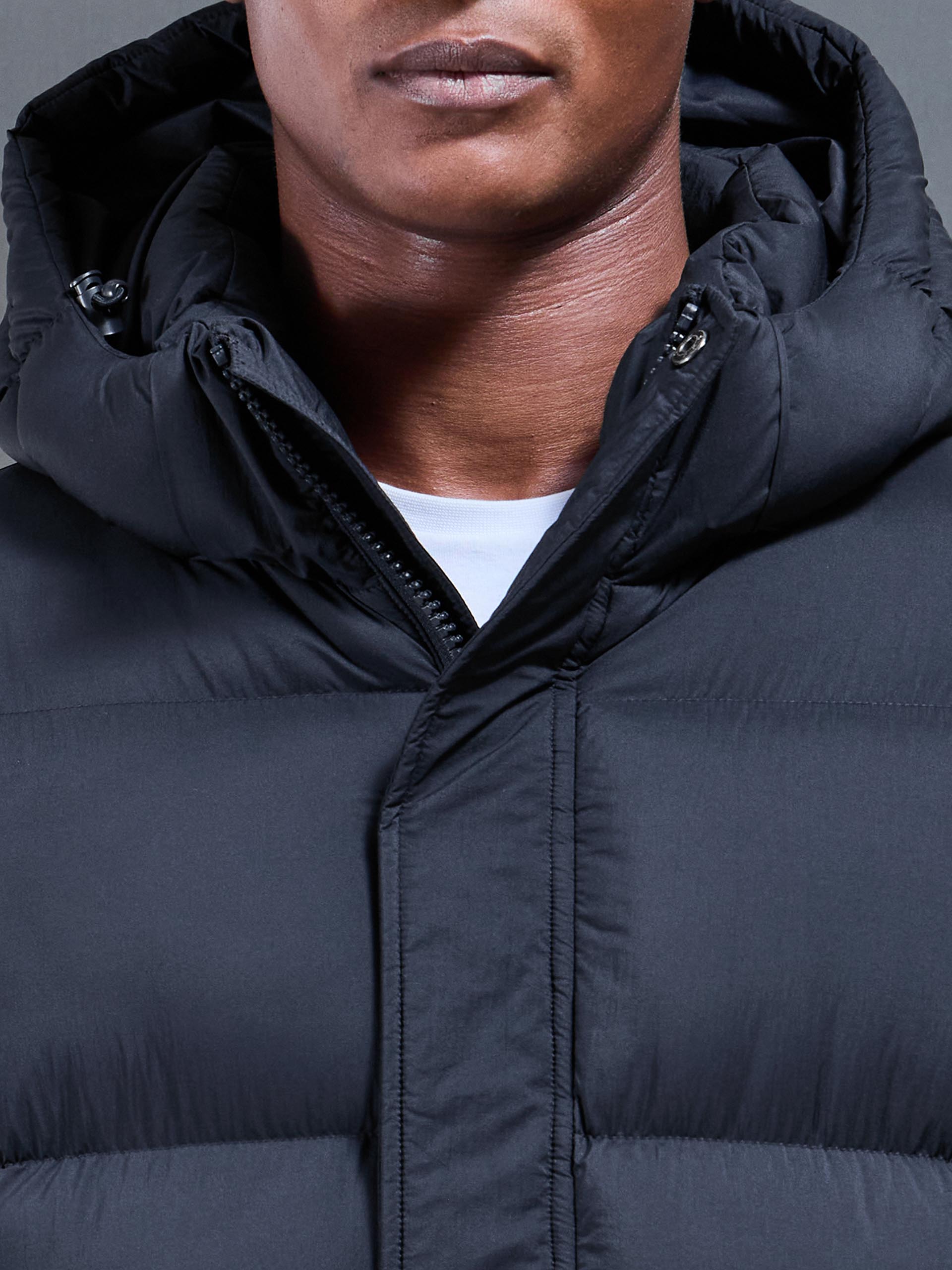 Matte Short Puffer Jacket in Navy