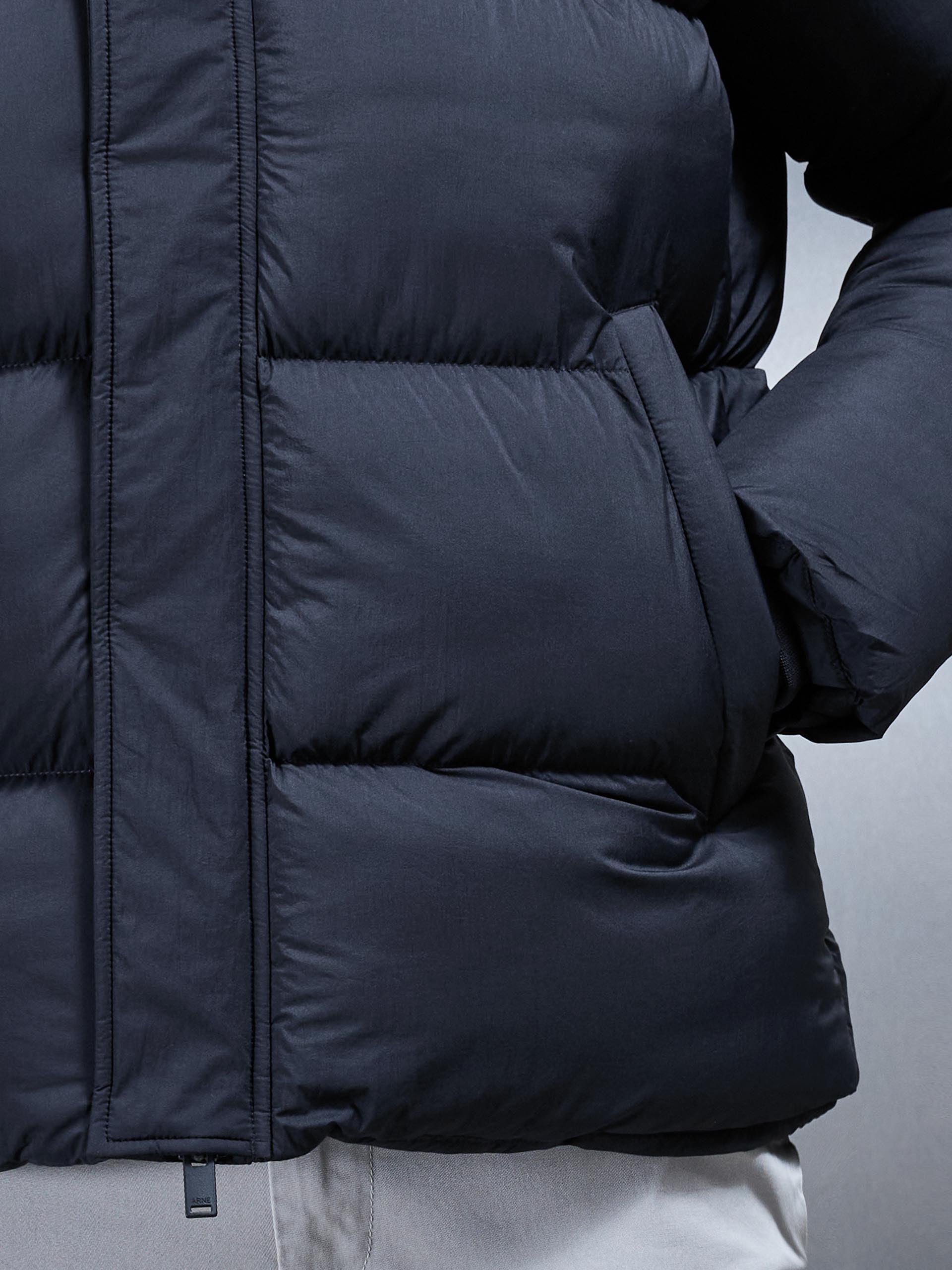 Matte Short Puffer Jacket in Navy