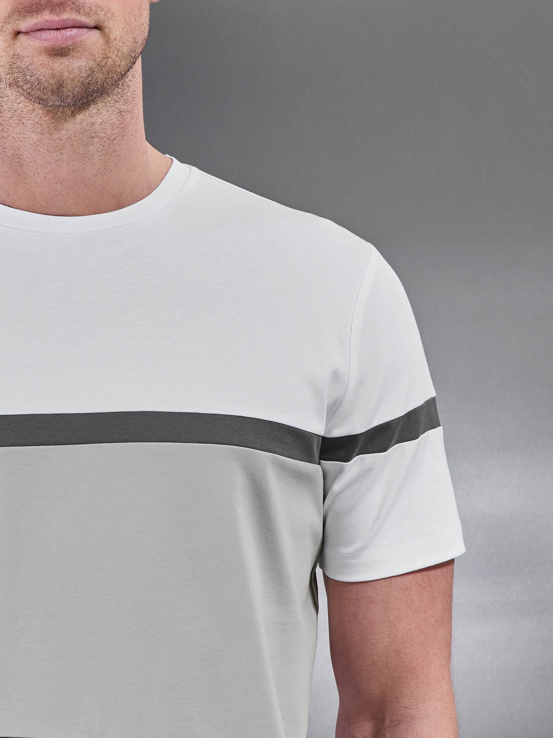 Oden Mercerised Colour Block T-Shirt in Mid Grey