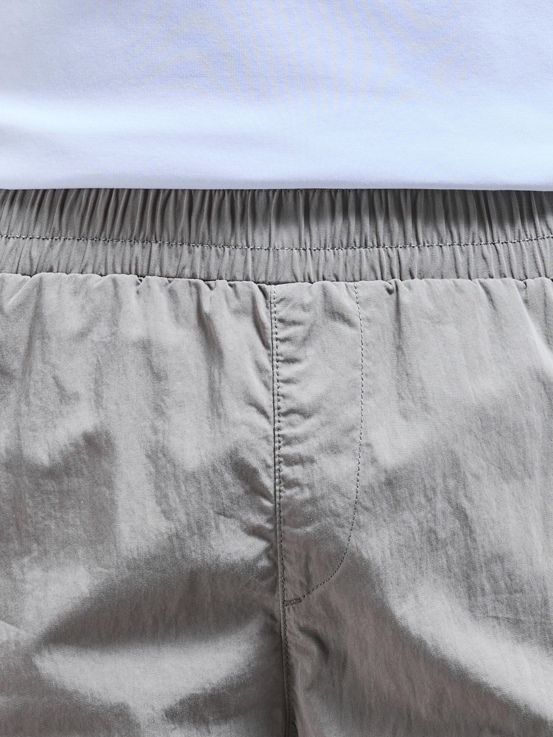 Parachute Cargo Short in Olive