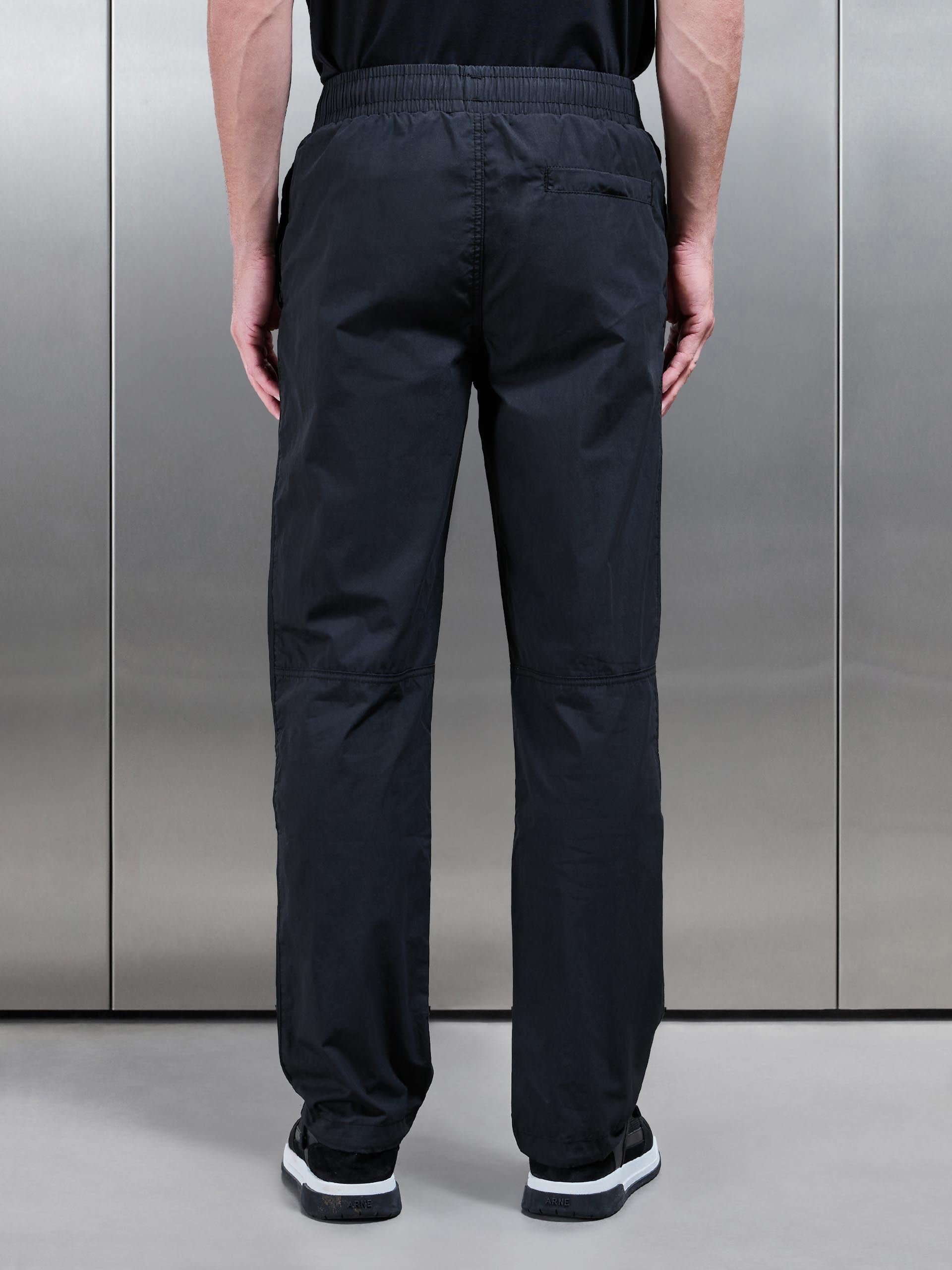 Parachute Pant in Black