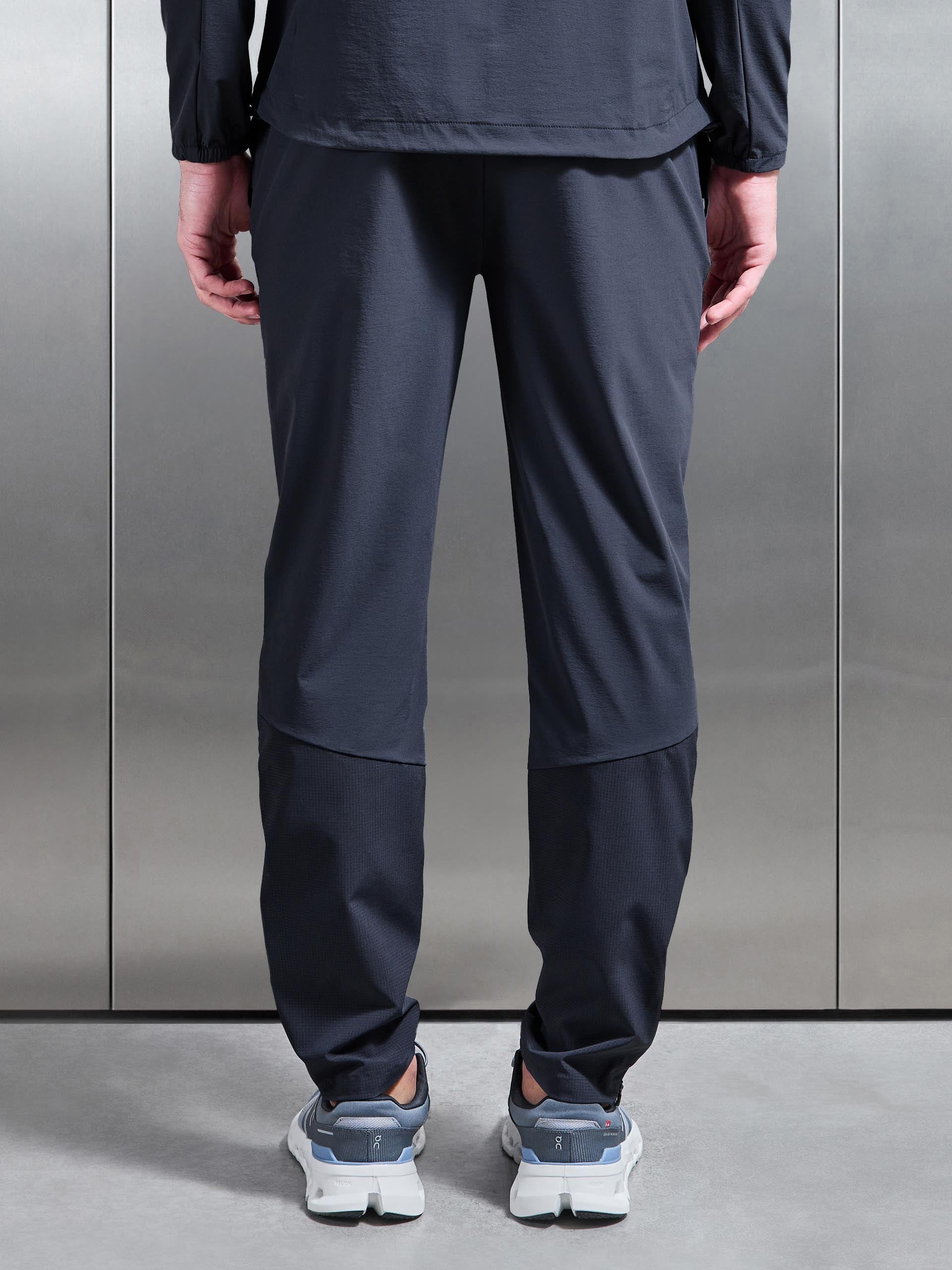 Performance Trackpant in Slate Blue