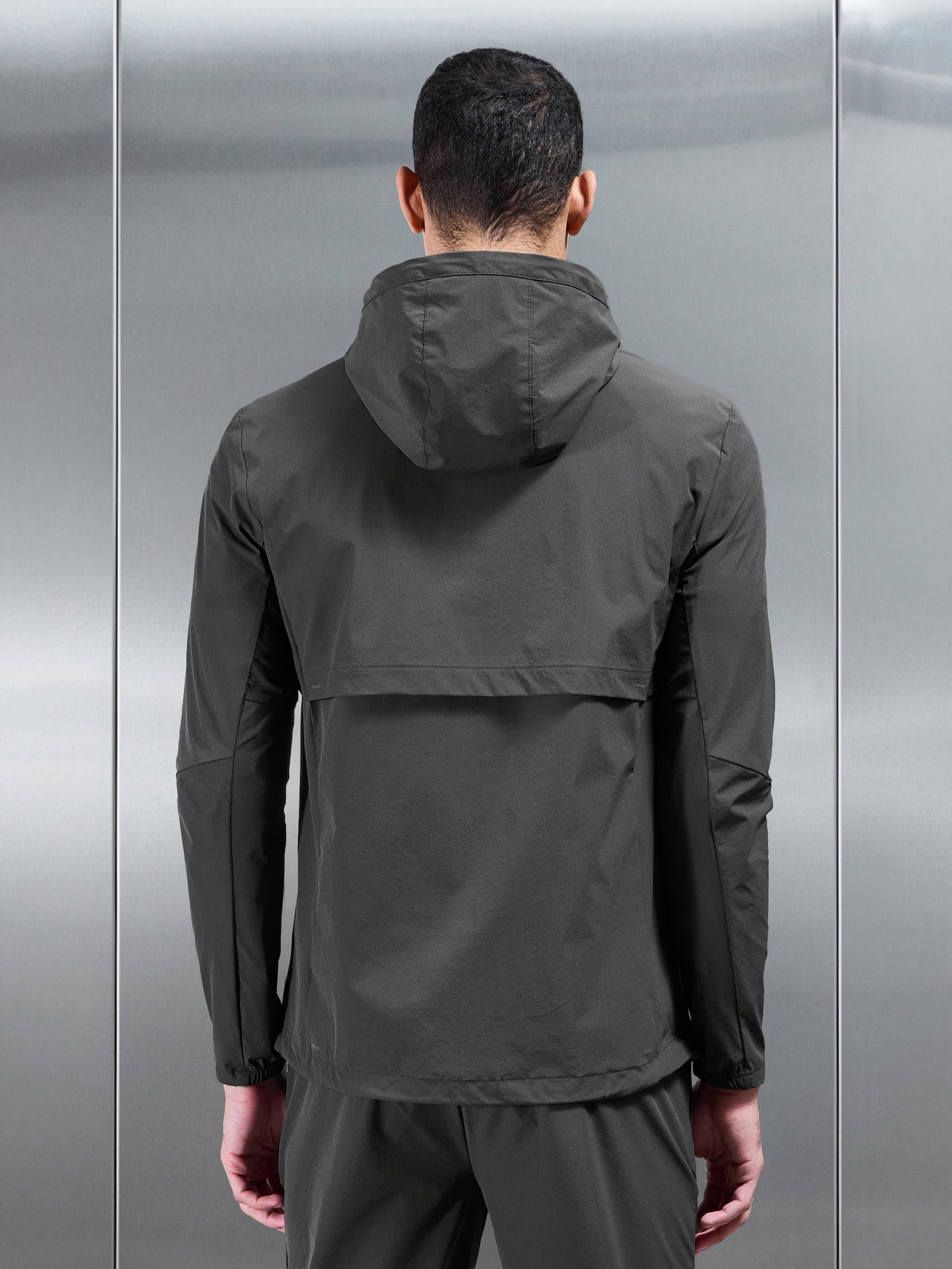 Performance Windbreaker in Grey