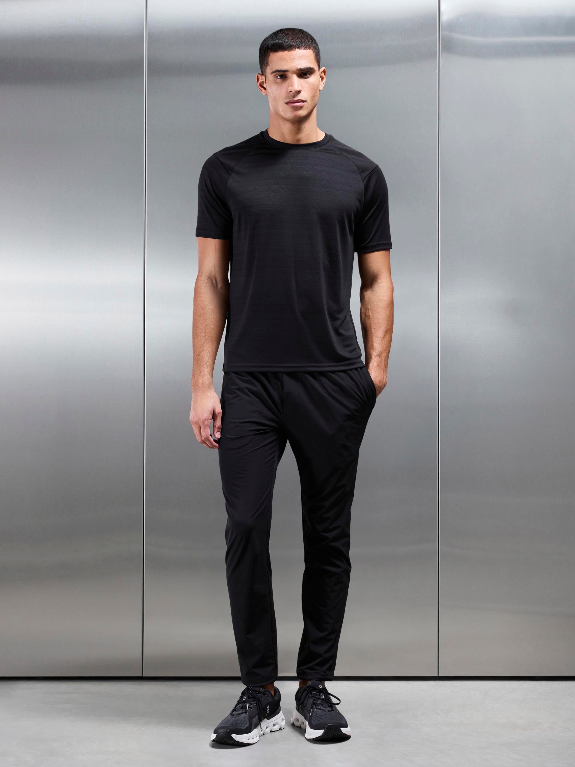 React T-Shirt in Black