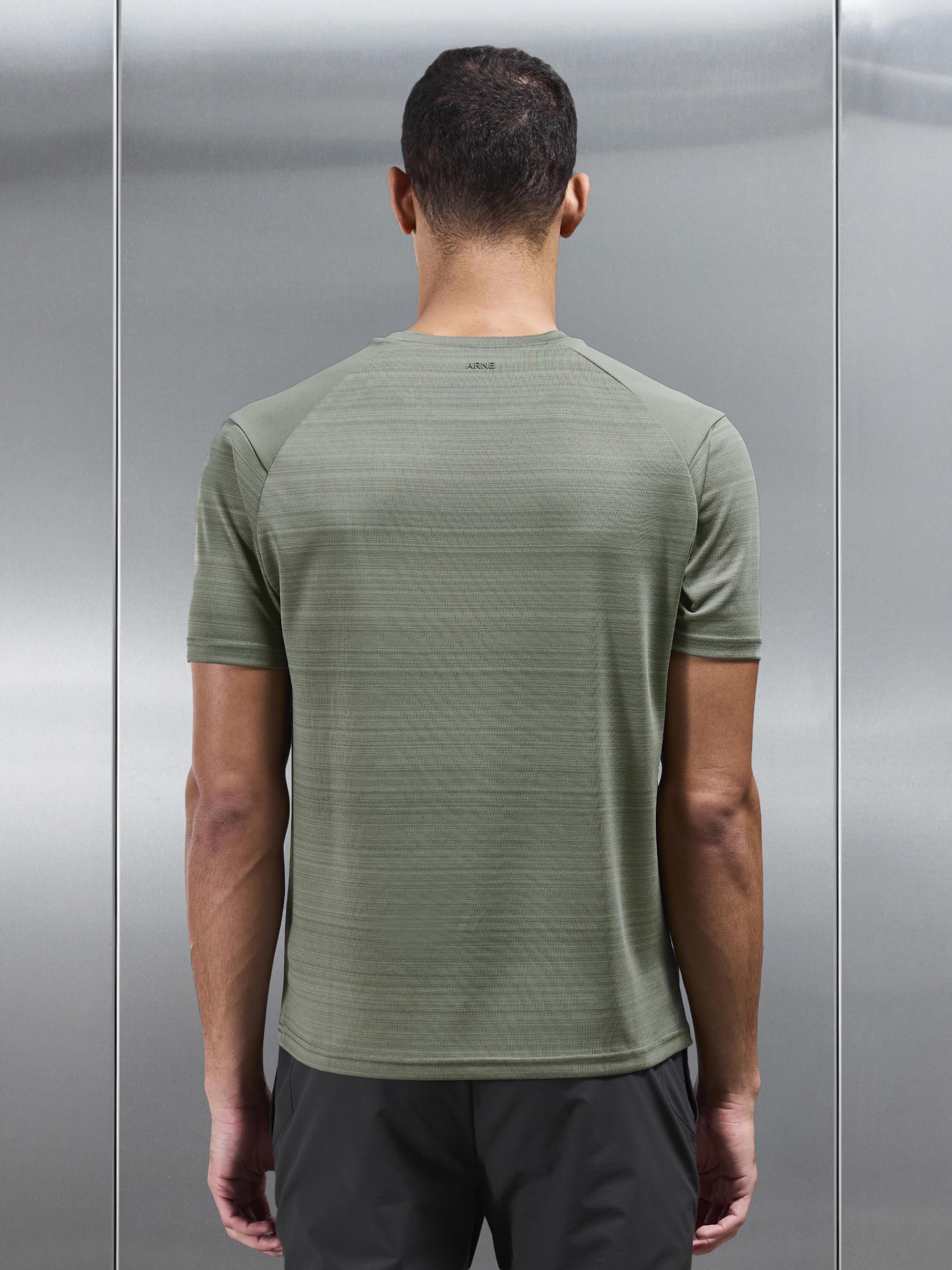 React T-Shirt in Olive