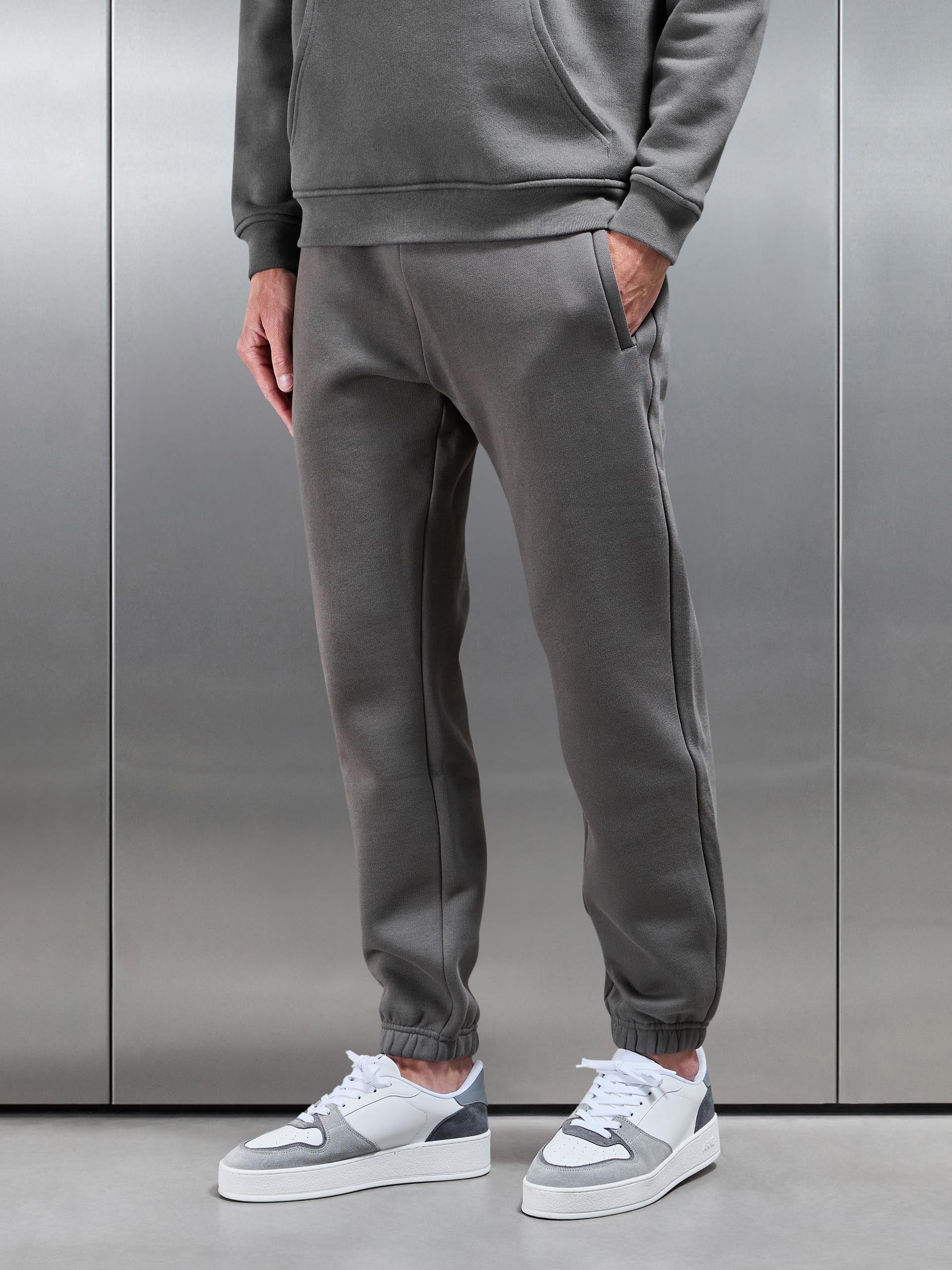 Relaxed Cuffed Jogger in Grey