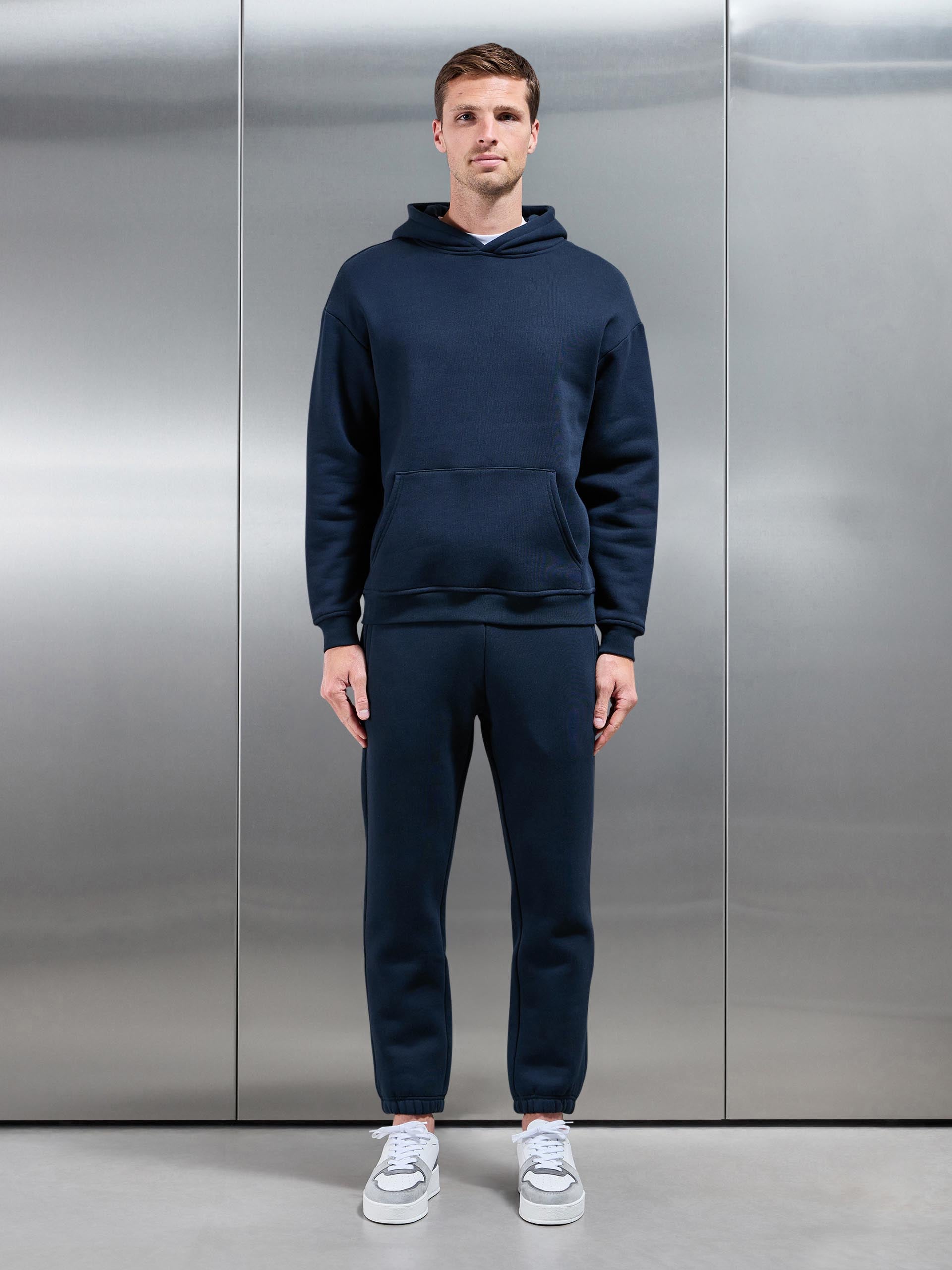 Relaxed Cuffed Jogger in Navy