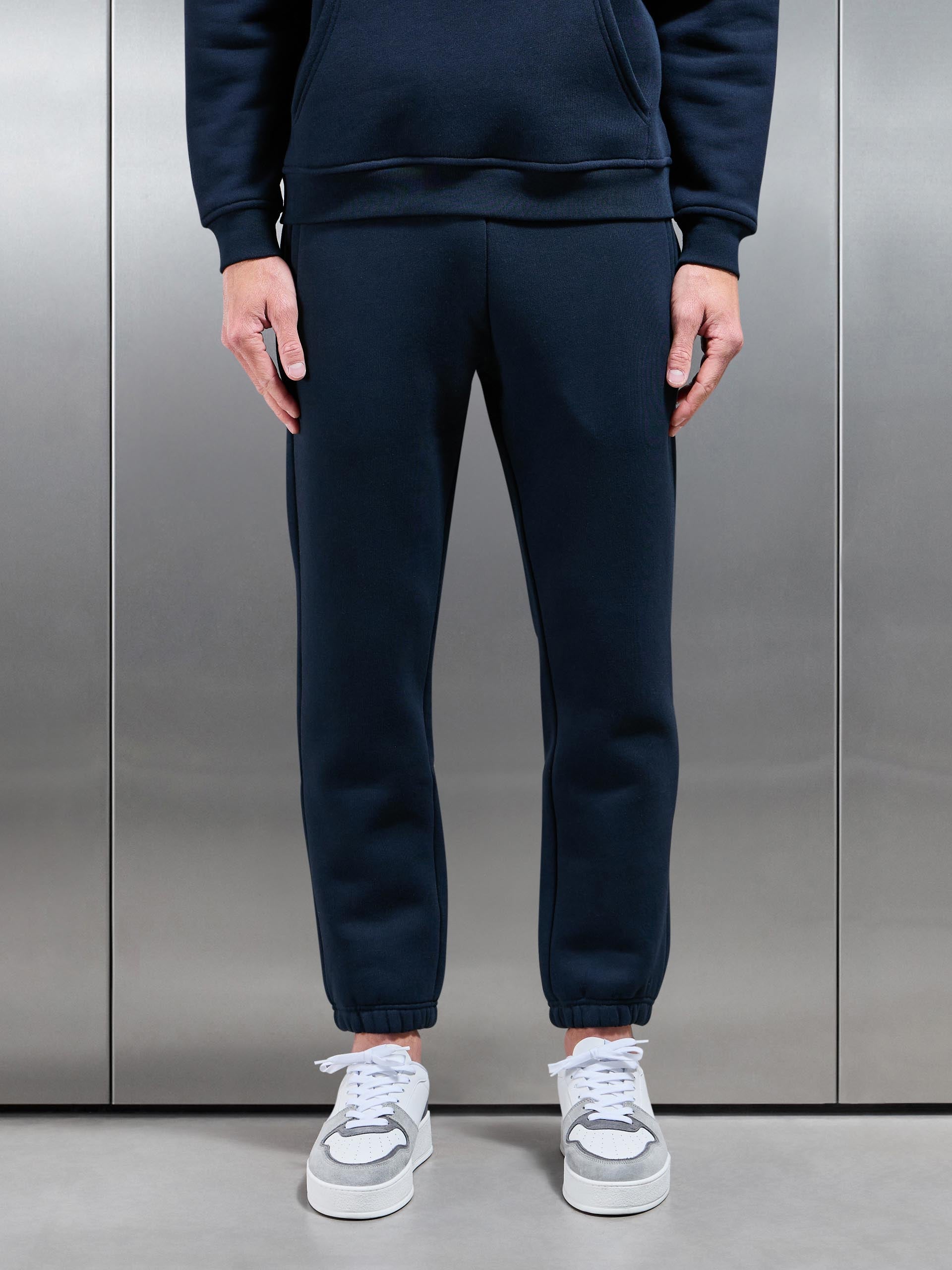 Relaxed Cuffed Jogger in Navy