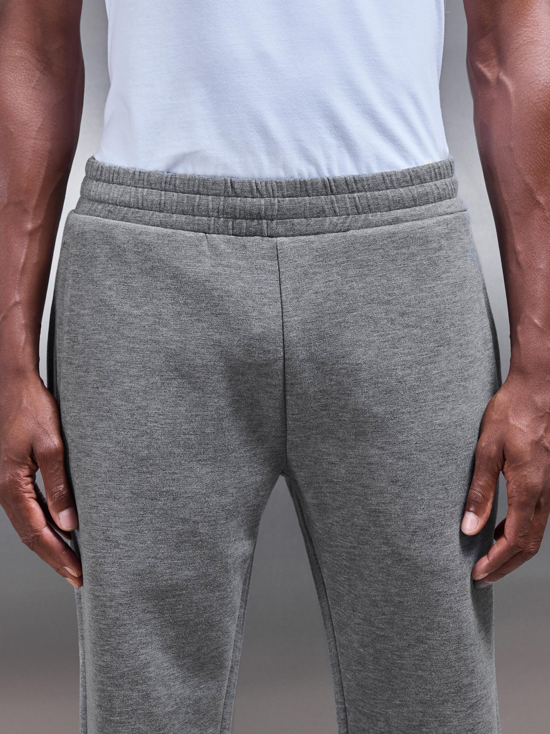 Relaxed Fit Knitted Jogger in Charcoal Marl