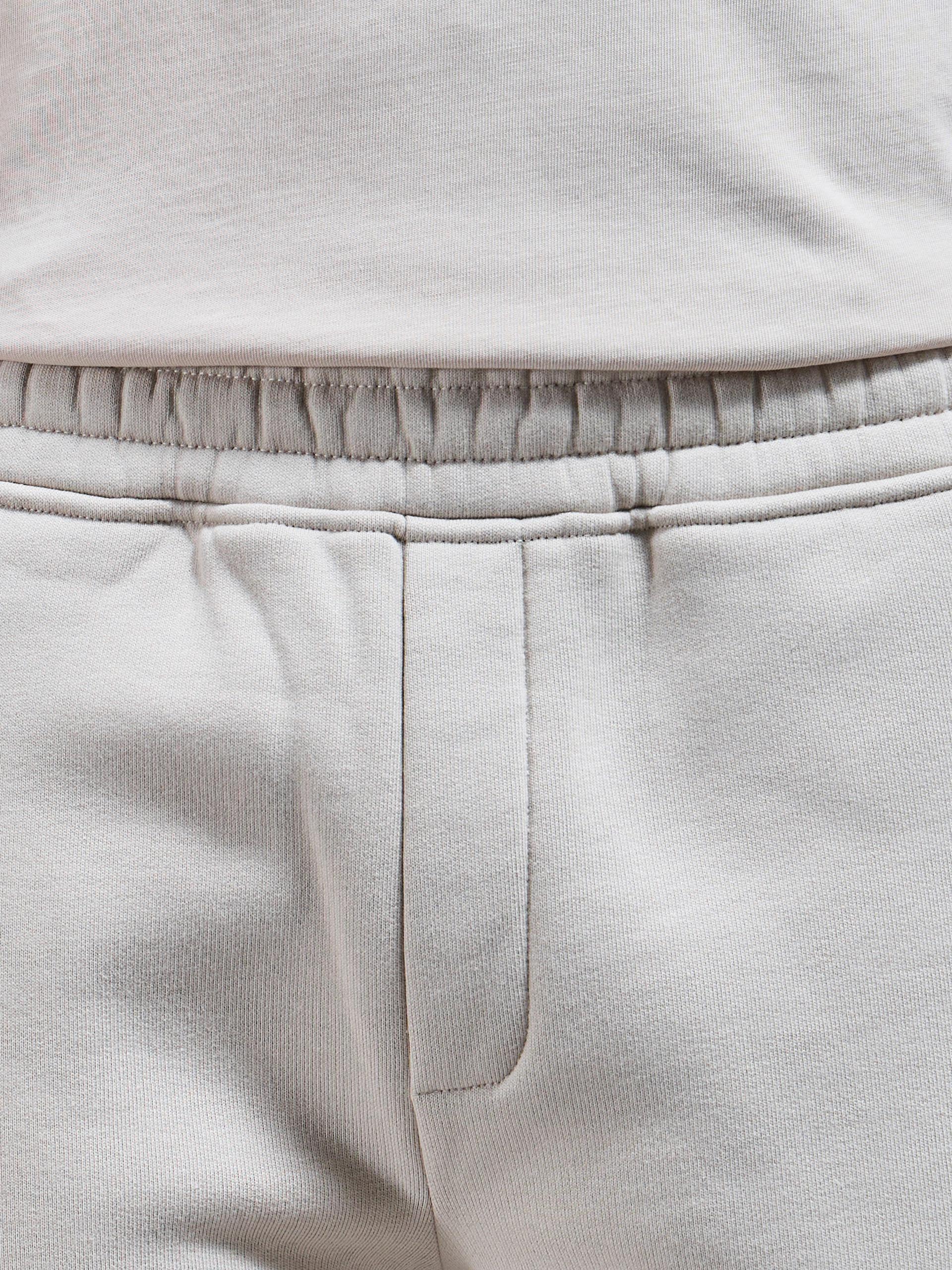 Relaxed Fit Short in Beige