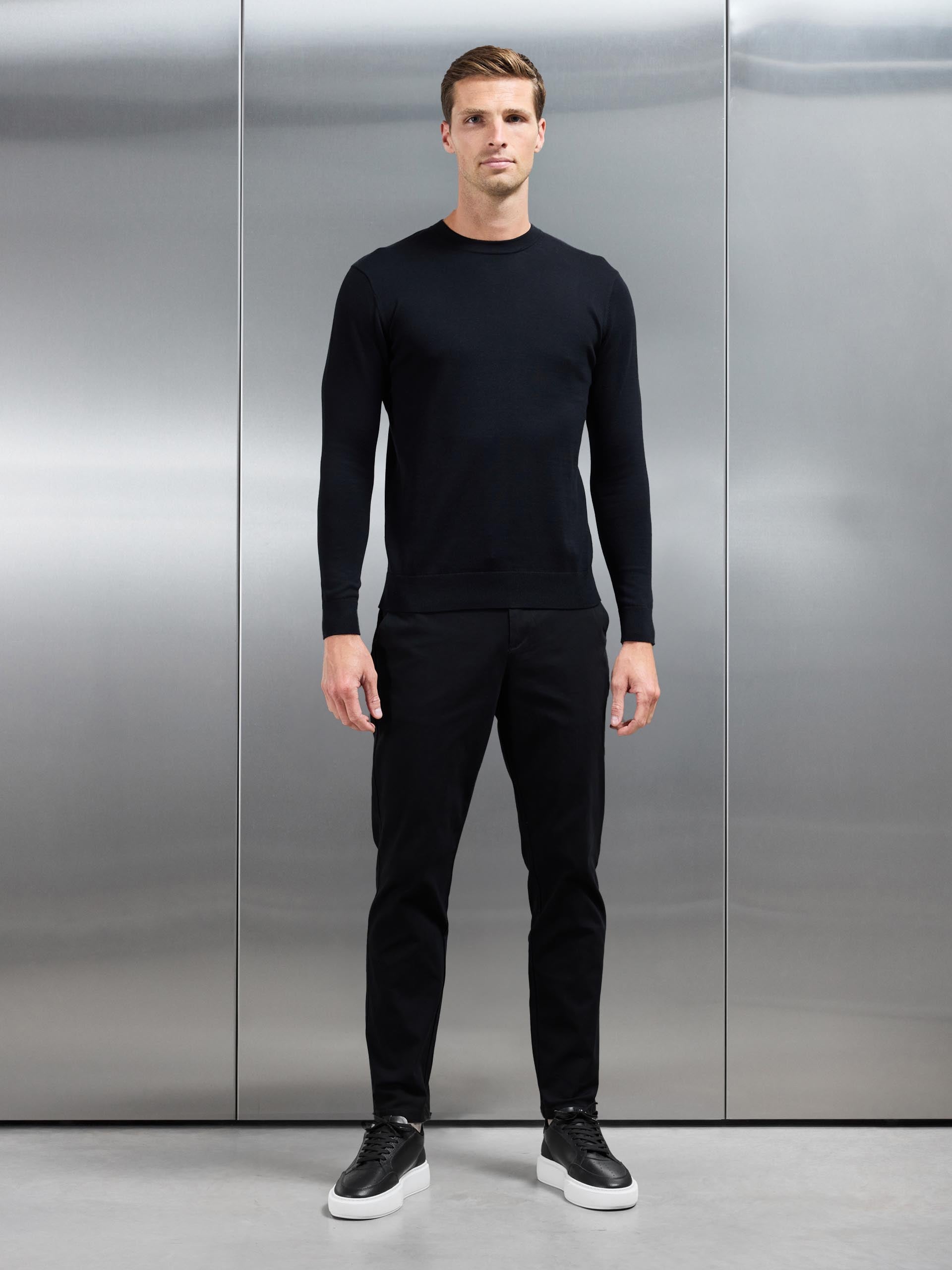 Relaxed Fit Chino Trouser in Black