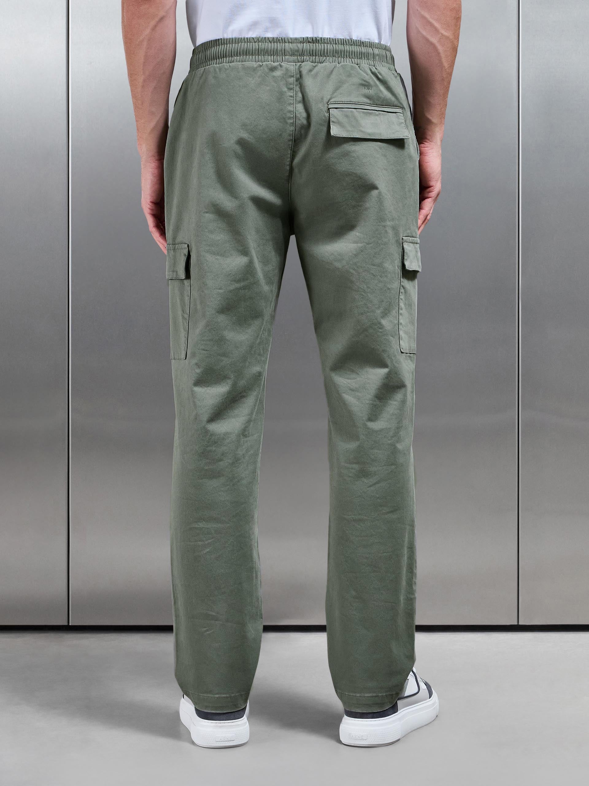 Relaxed Fit Cotton Cargo Pant In Olive