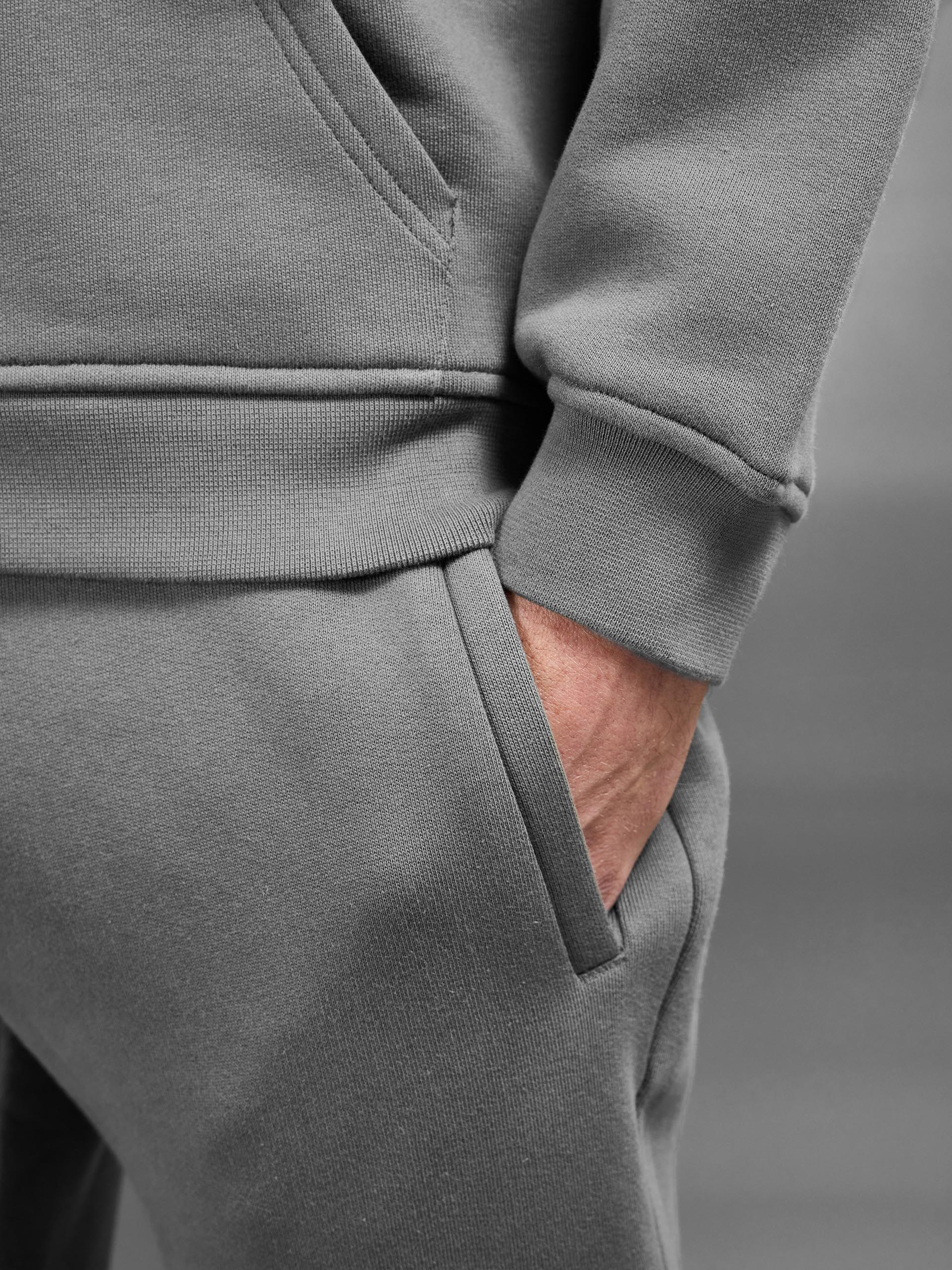 Relaxed Fit Tapered Leg Jogger in Grey