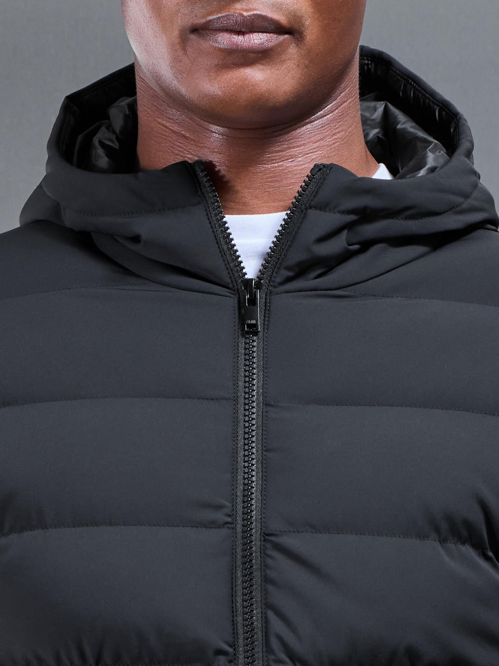 Ribbed Knit Hybrid Puffer Windbreaker in Black