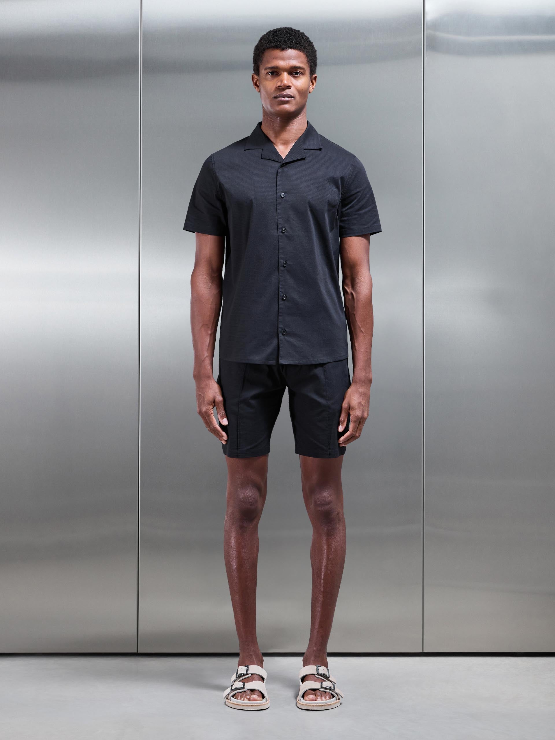 Seersucker Short in Black