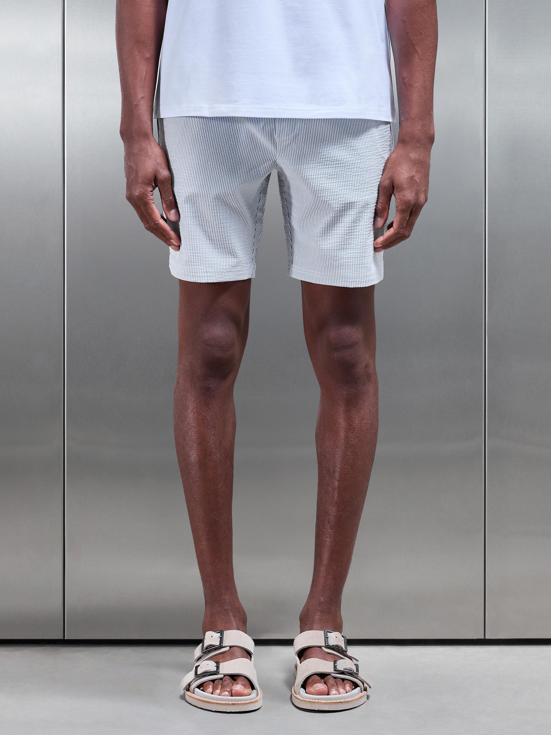 Seersucker Stripe Short in Blue