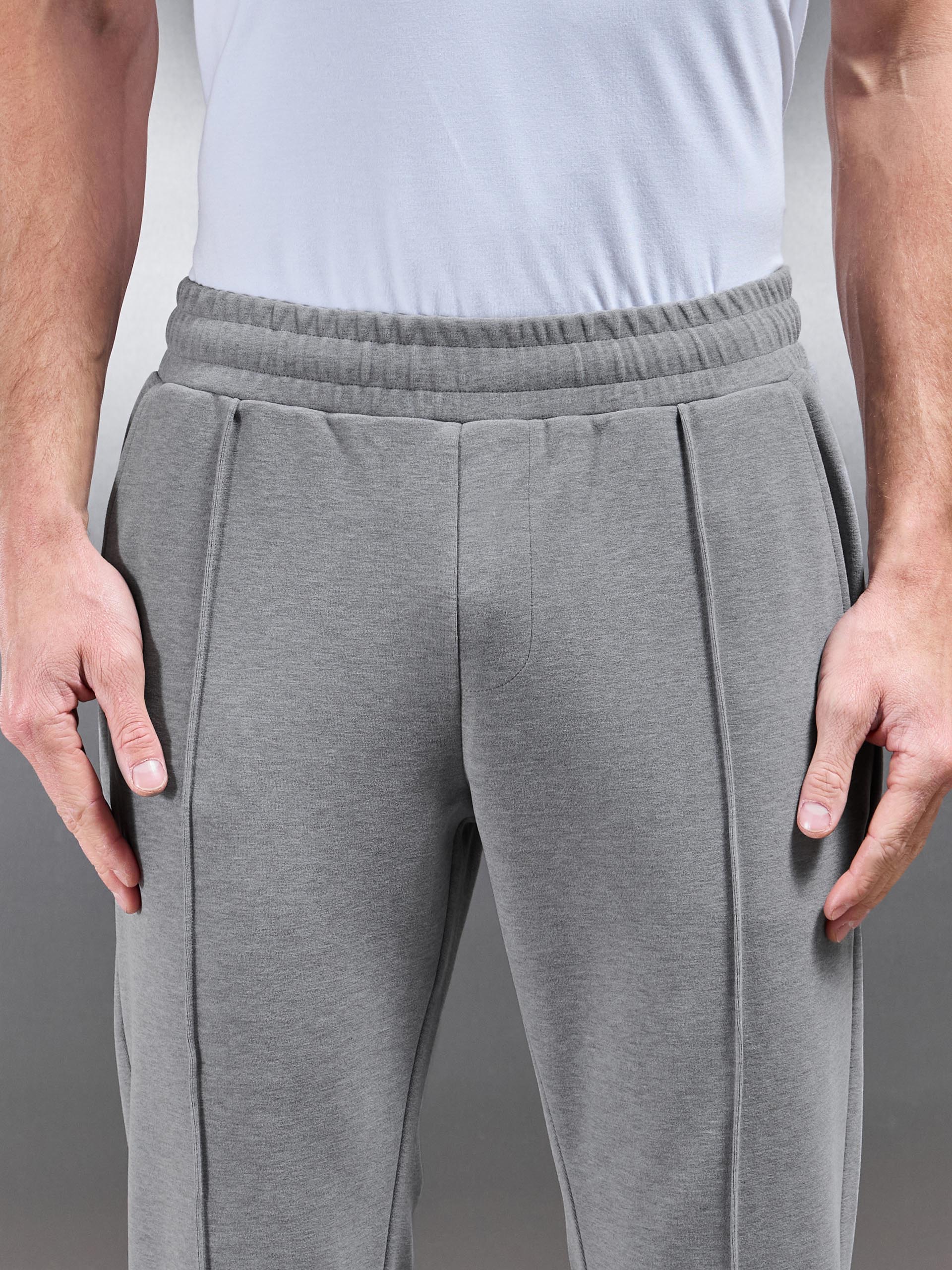 Slim Fit Knitted Jogger in Marl Grey