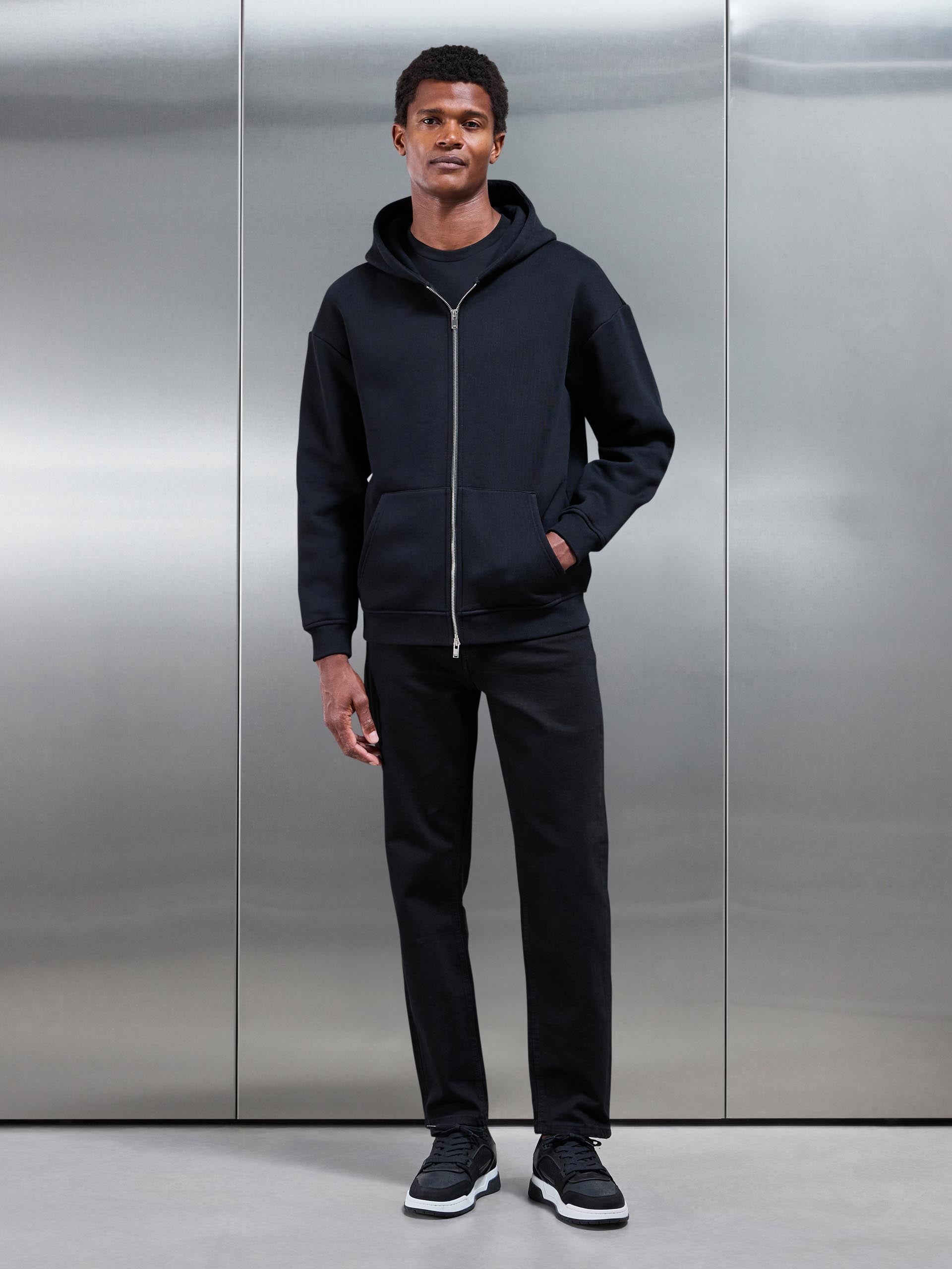 Straight Leg Denim Jeans in Solid Black