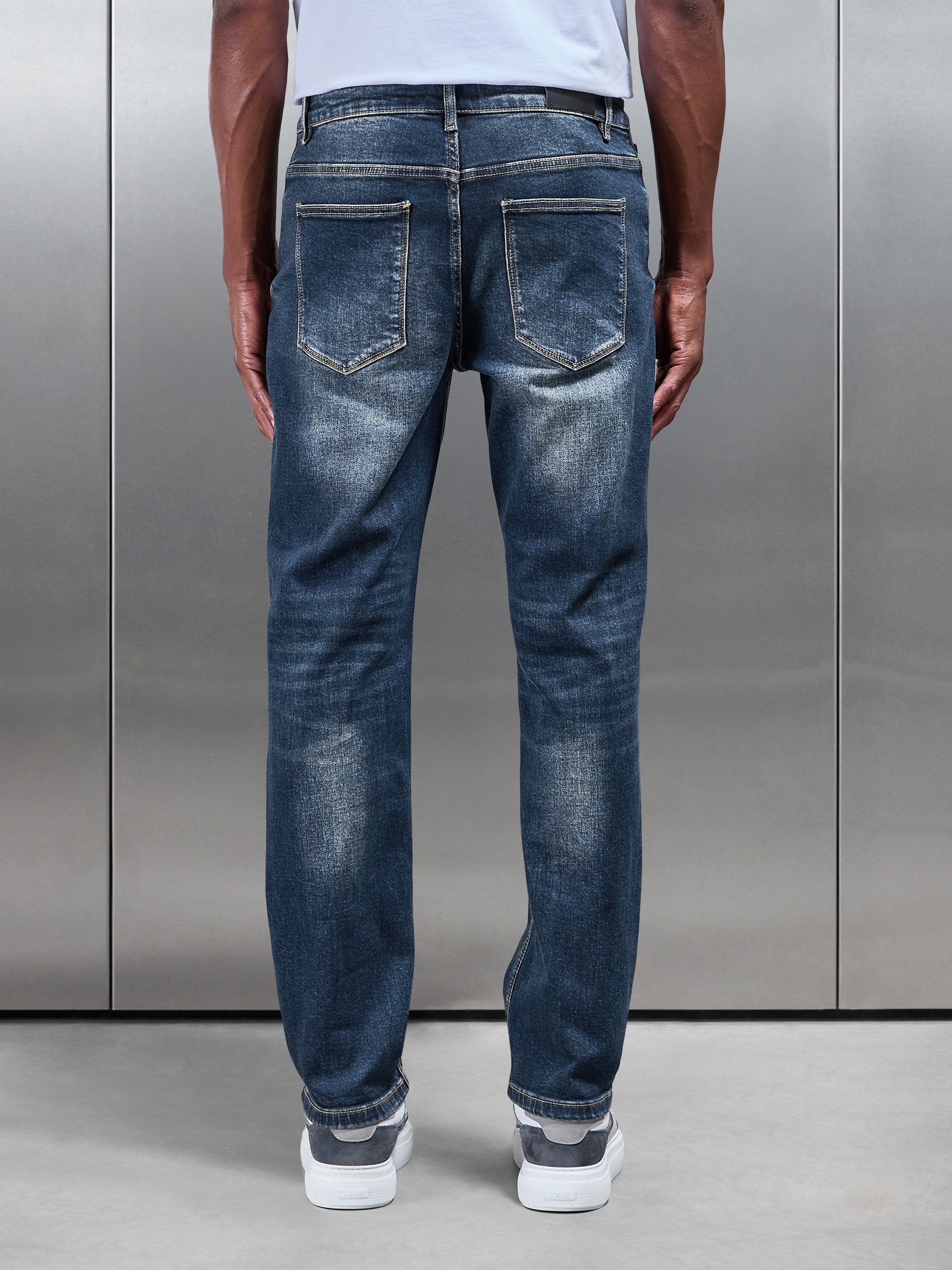 Straight Leg Denim Jeans in Vintage Blue