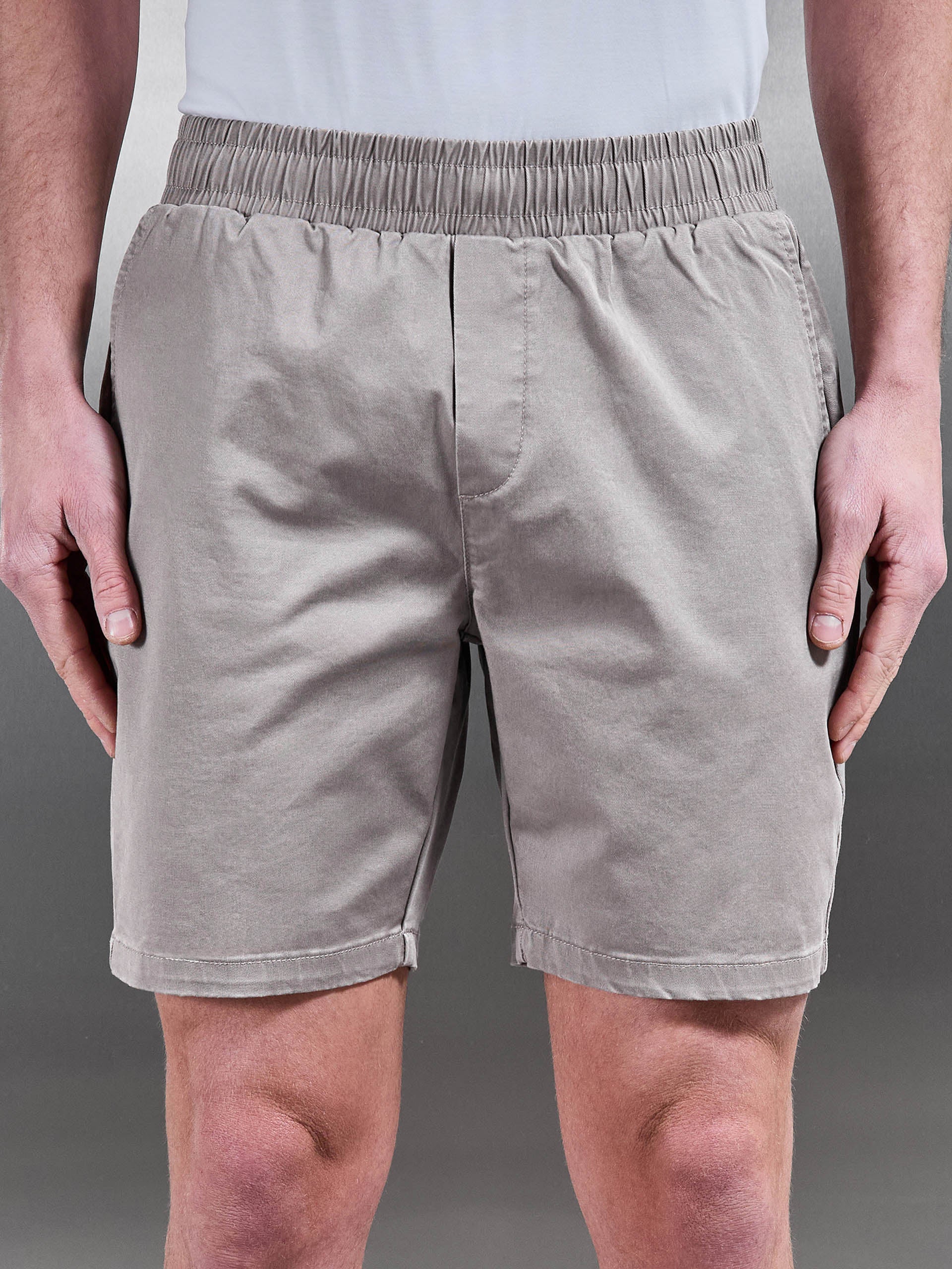 Tailored Chino Drawstring Short in Taupe