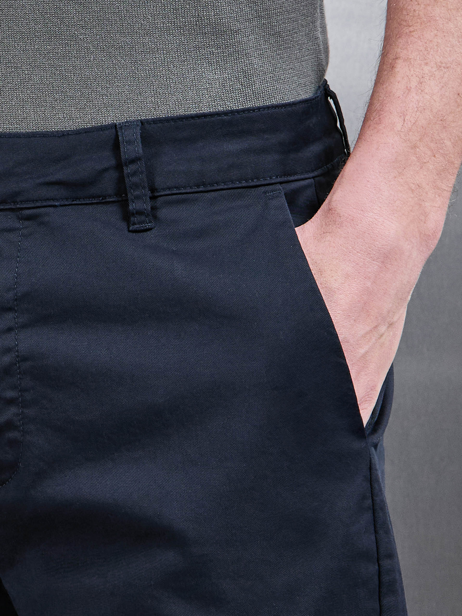 Tailored Chino Short in Navy
