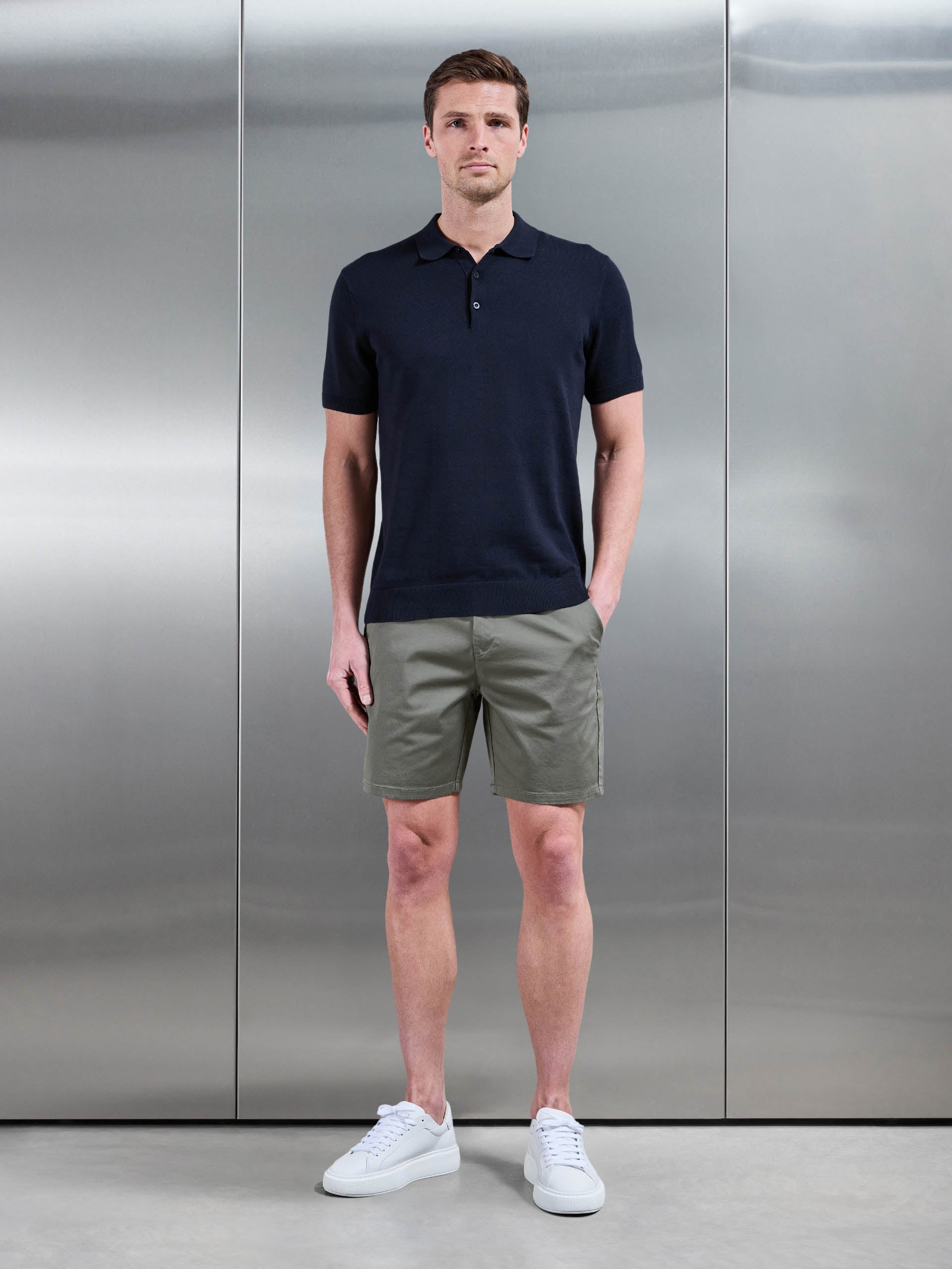 Tailored Chino Short in Olive