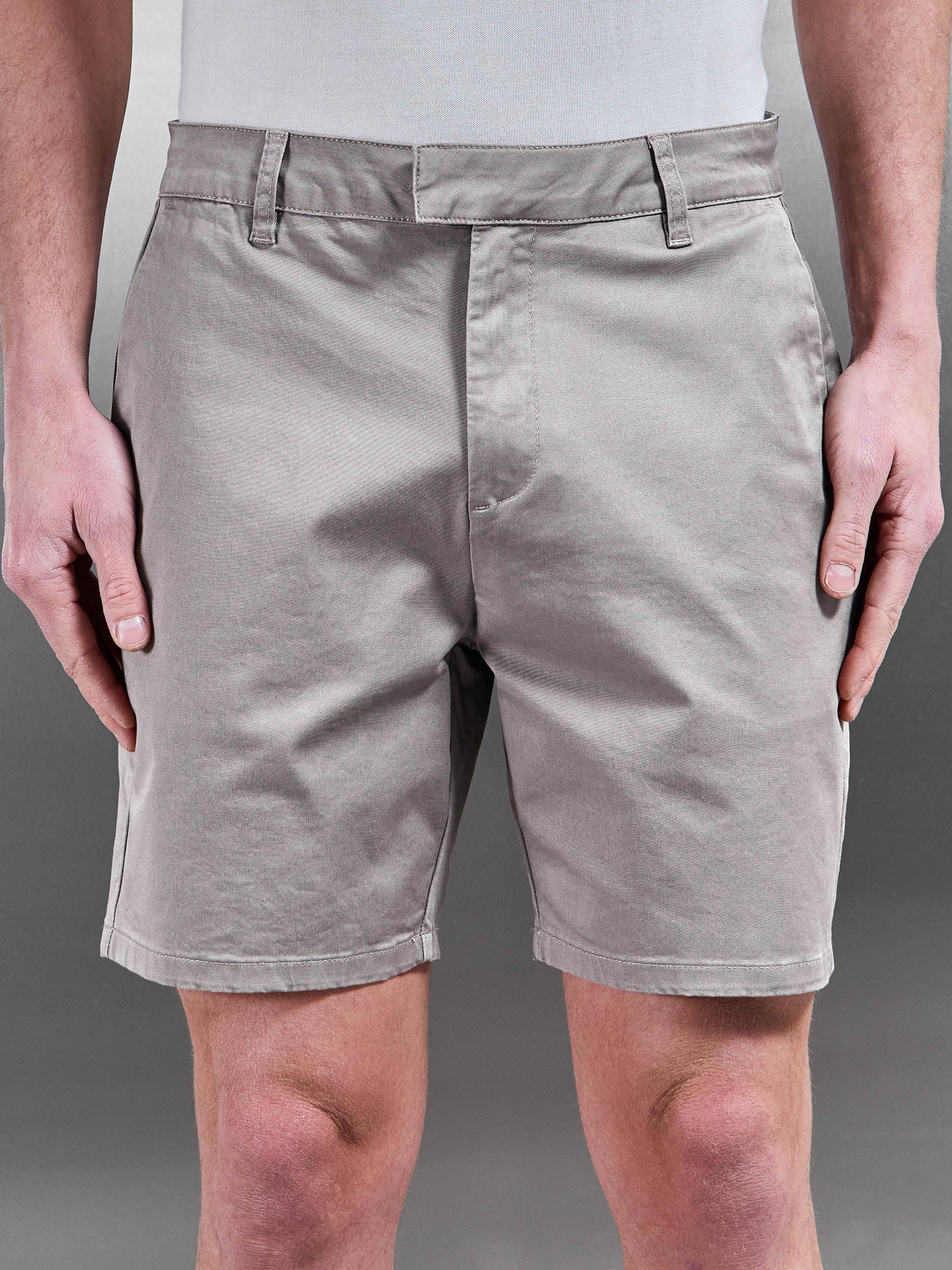 Tailored Chino Short in Taupe