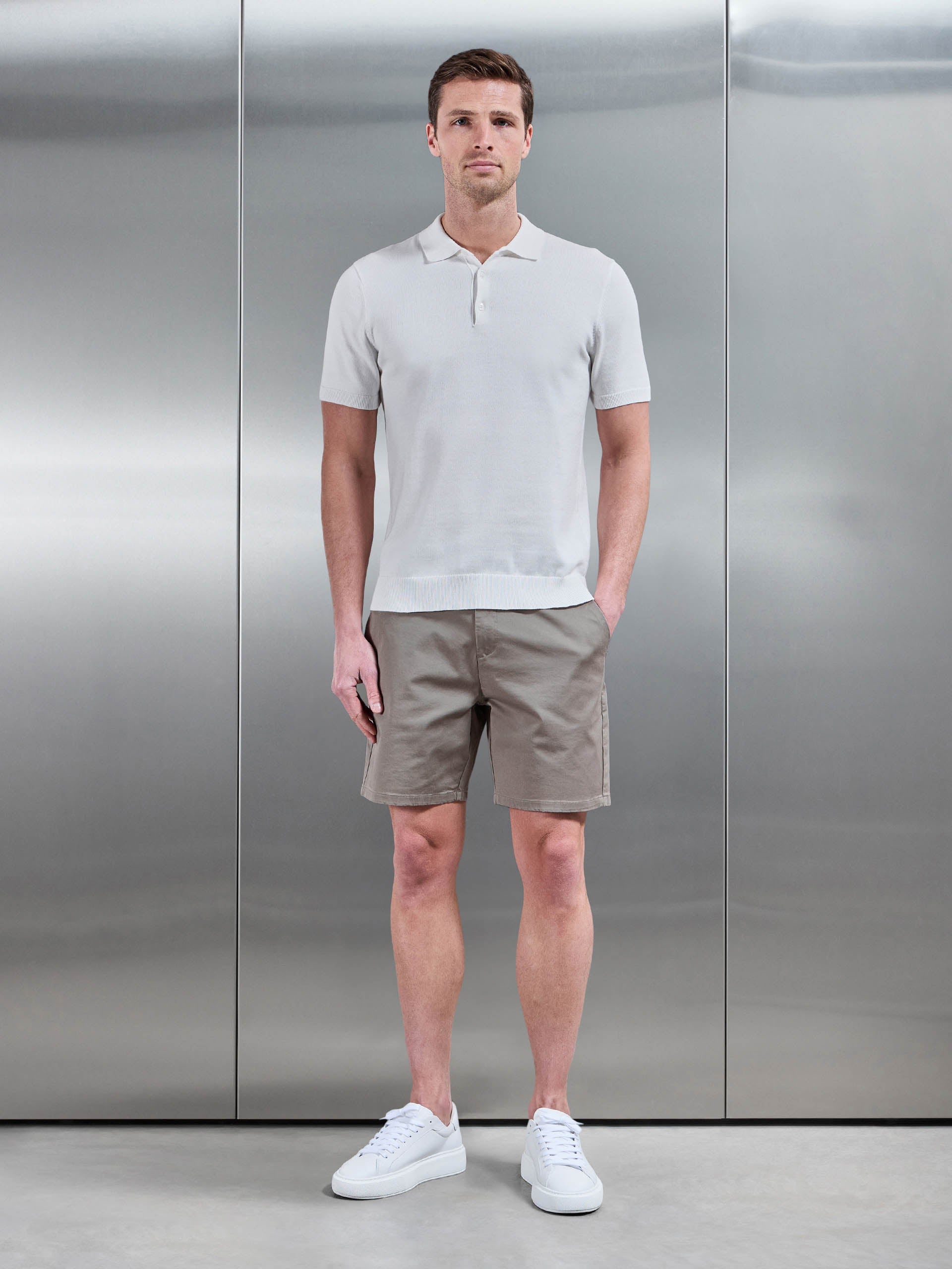 Tailored Chino Short in Taupe