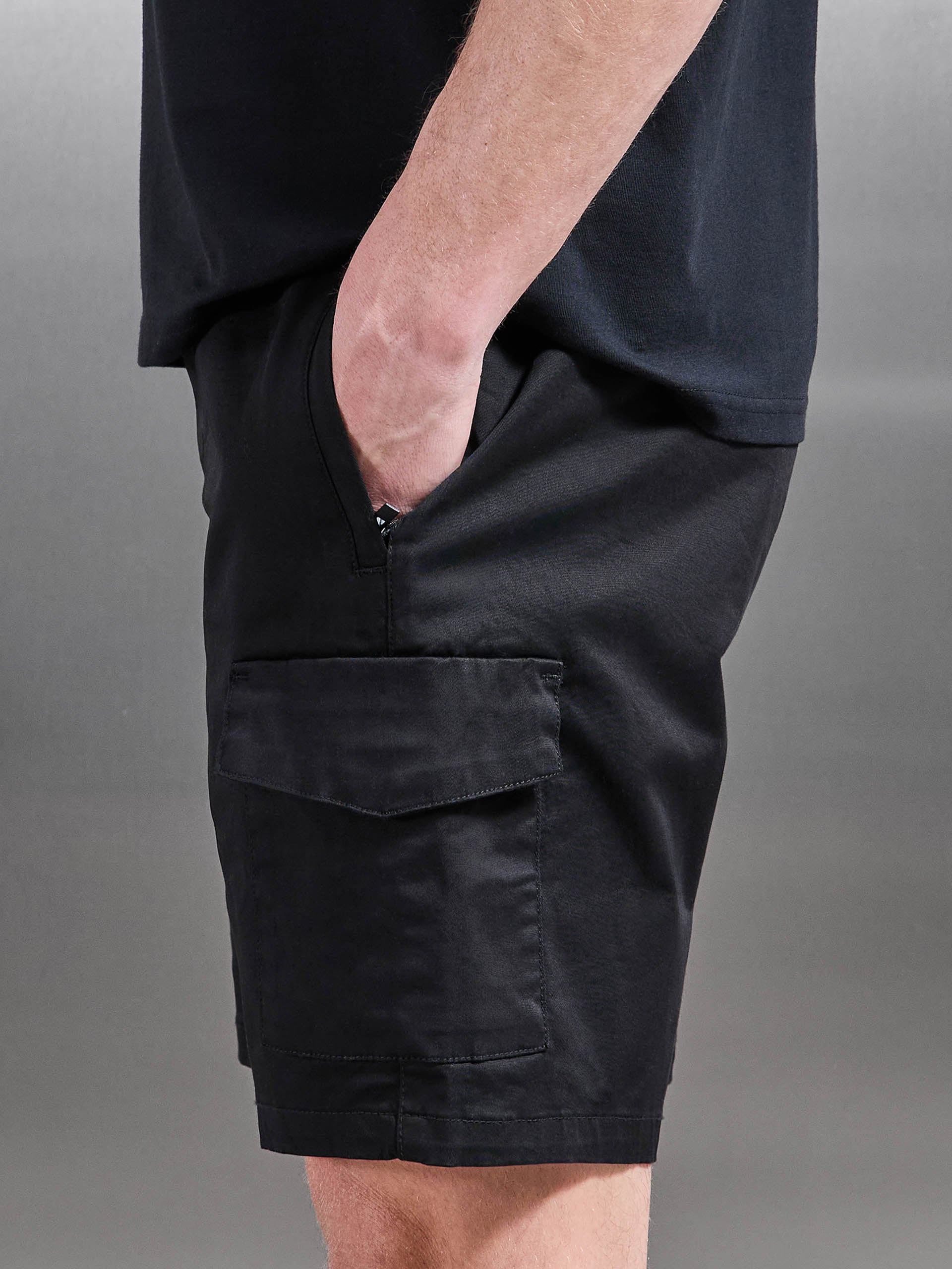 Tailored Drawstring Cargo Short in Black