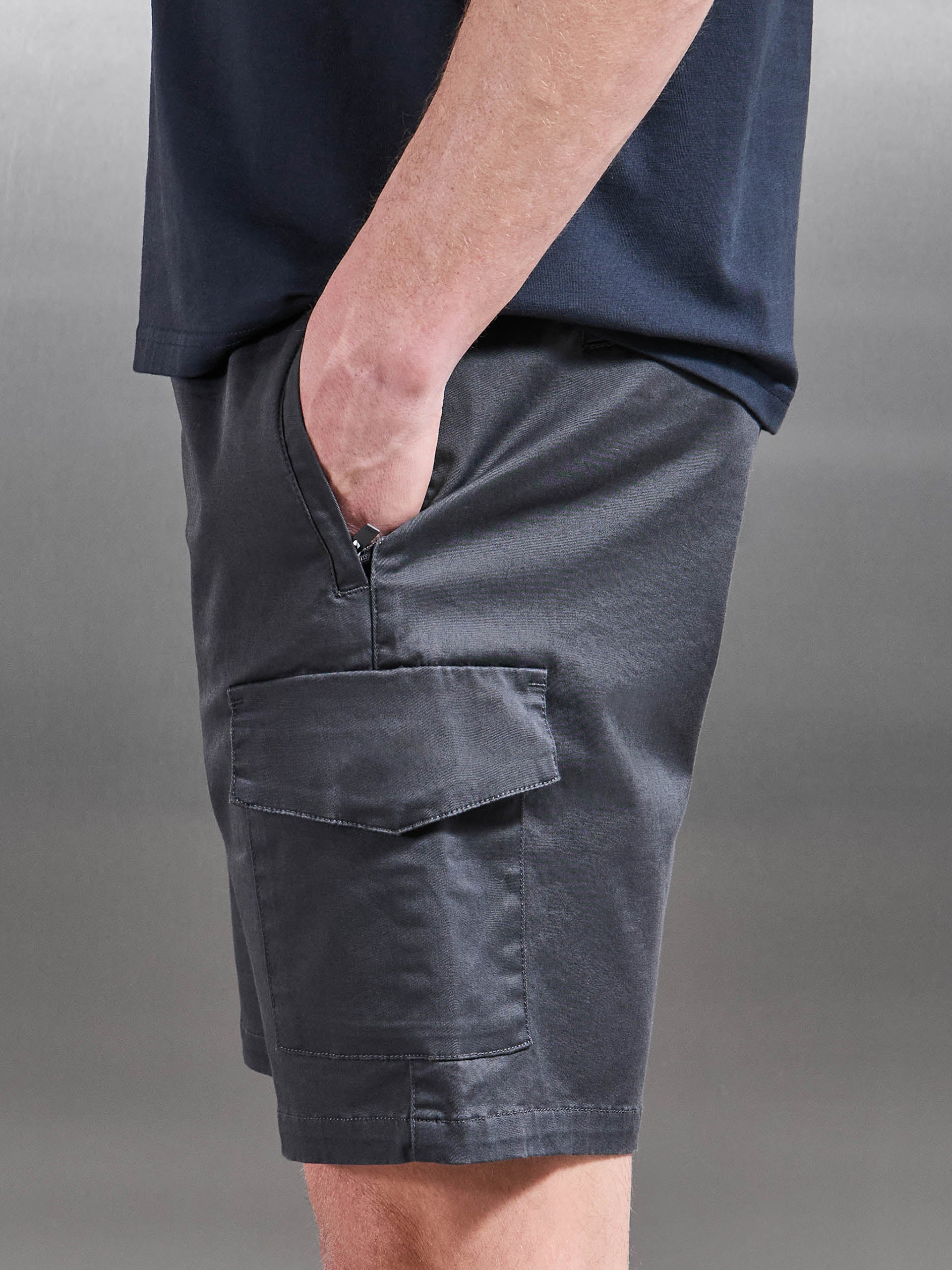 Tailored Drawstring Cargo Short in Grey