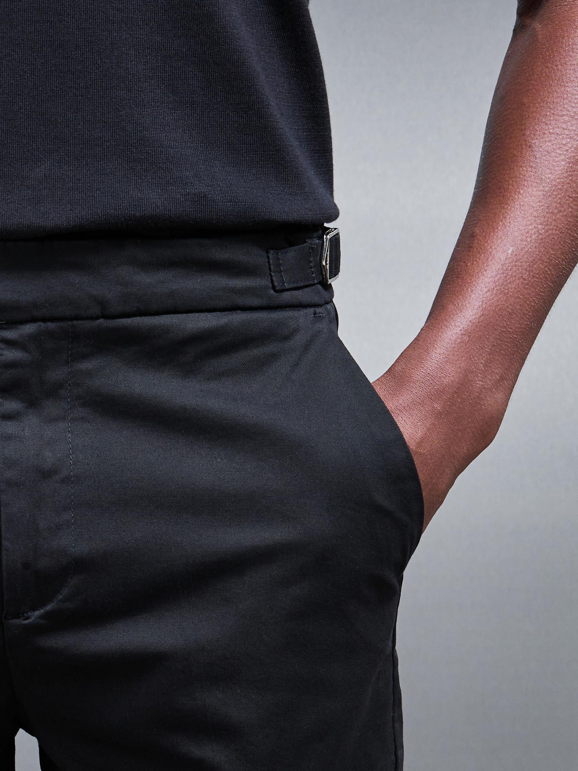 Tailored Side Adjuster Chino Short in Black