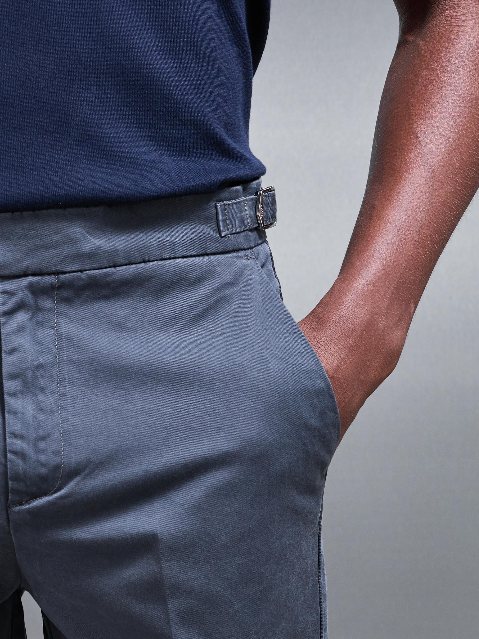 Tailored Side Adjuster Chino Short in Grey