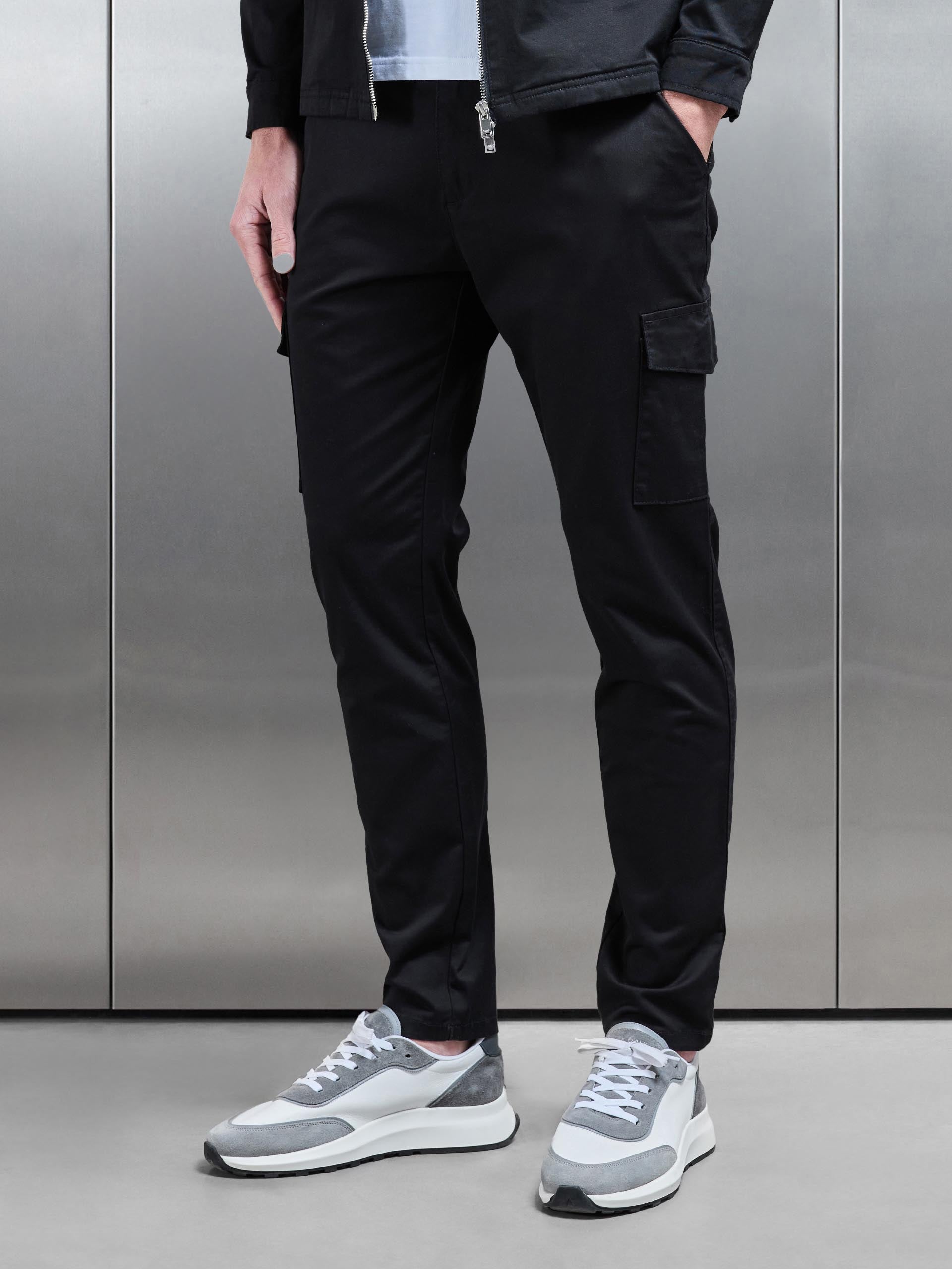 Tailored Cotton Cargo Pant in Black