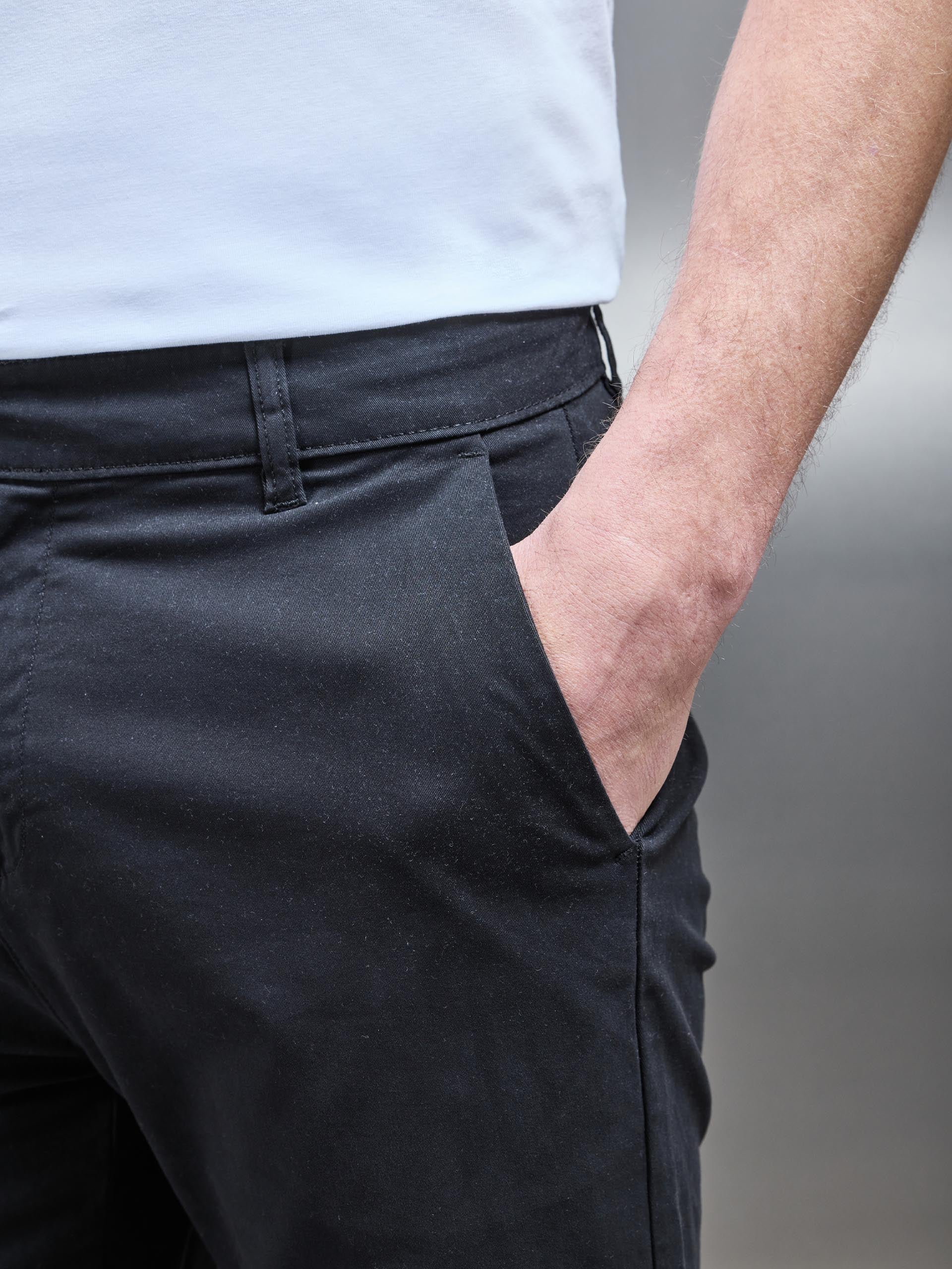 Essential Tailored Chino Trouser in Black