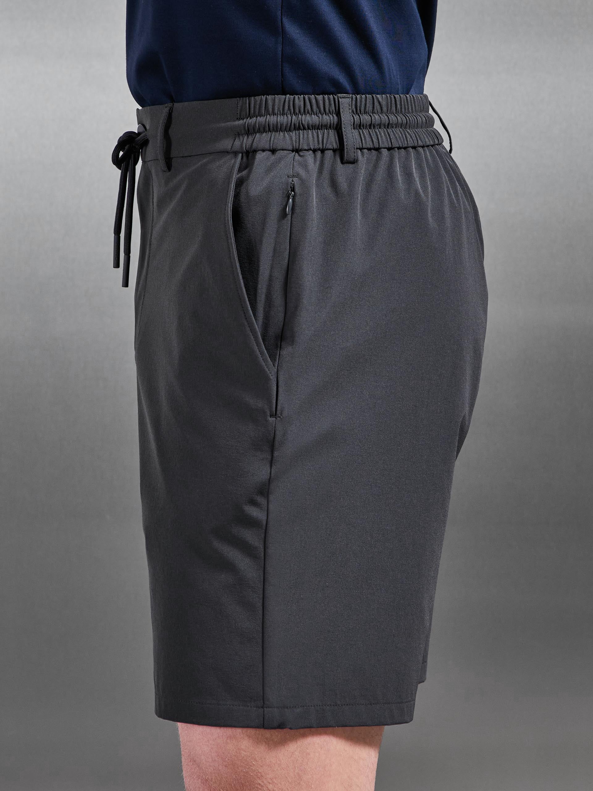 Technical Stretch Chino Short in Grey