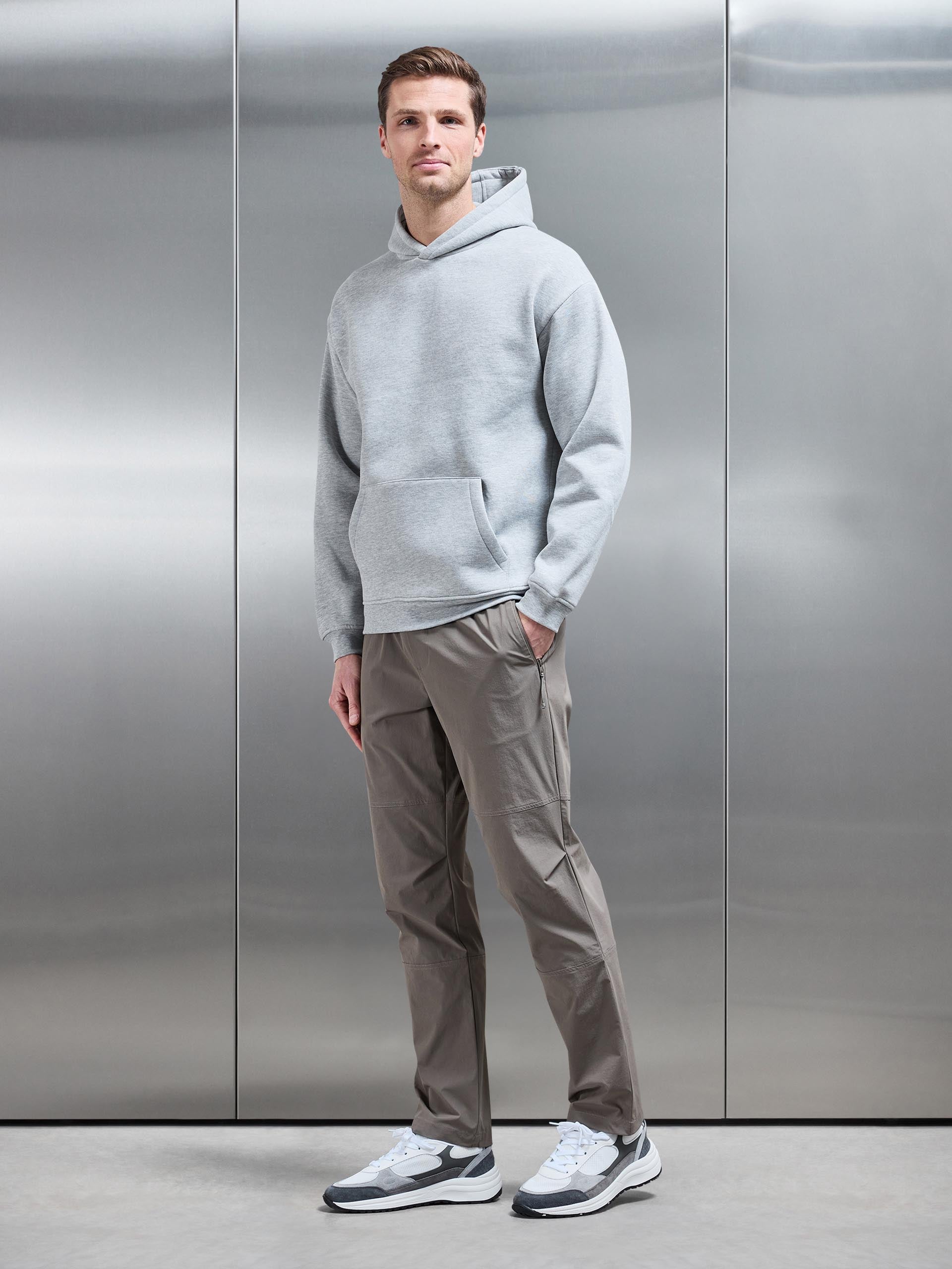 Technical Walking Pant in Olive