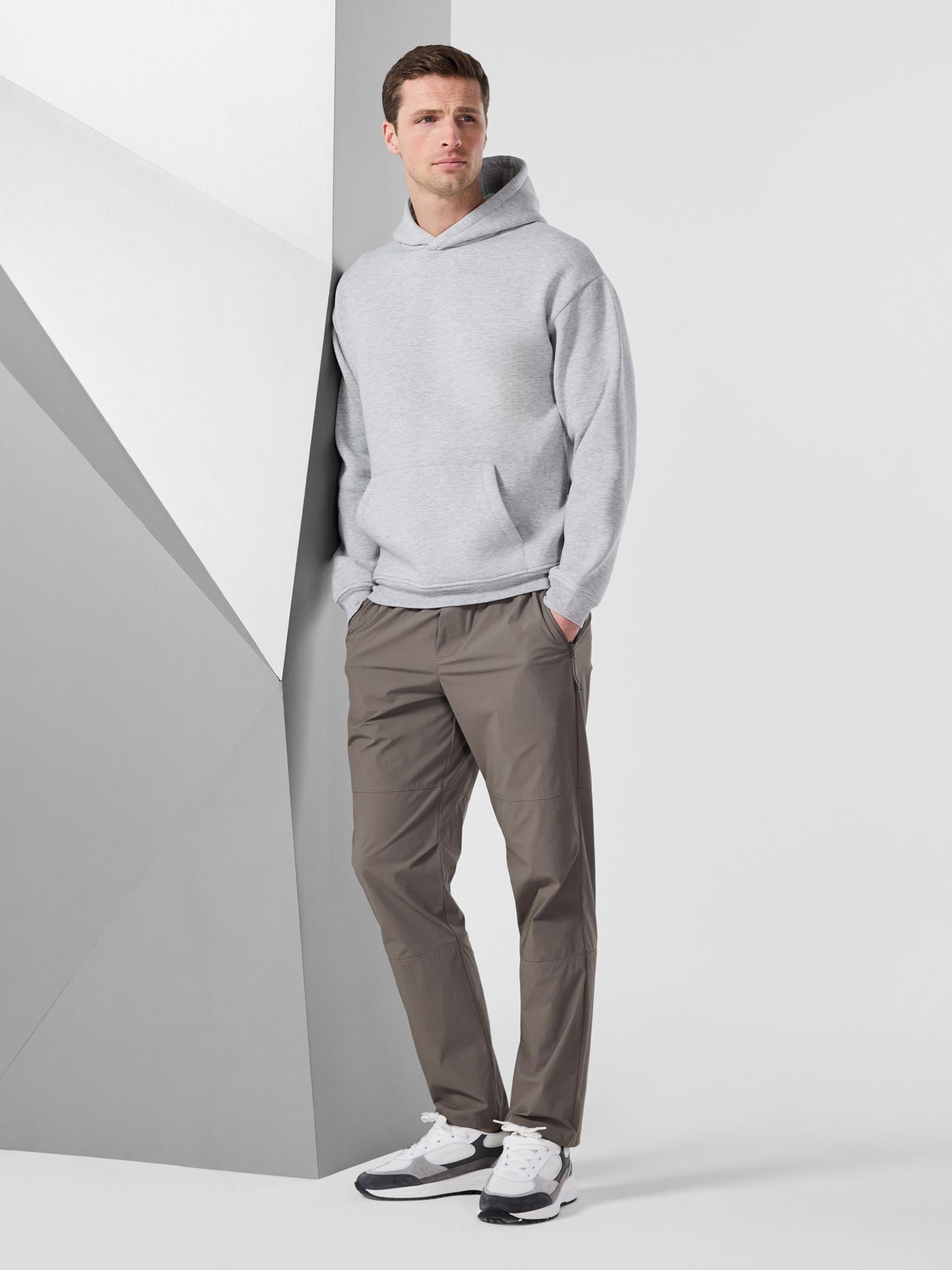 Technical Walking Pant in Olive