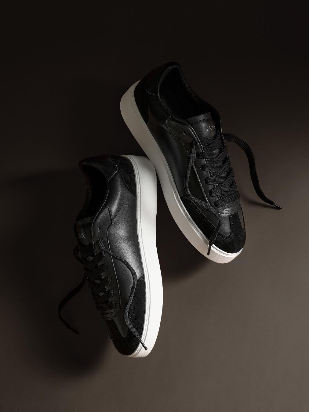 Tennis Trainer in Black