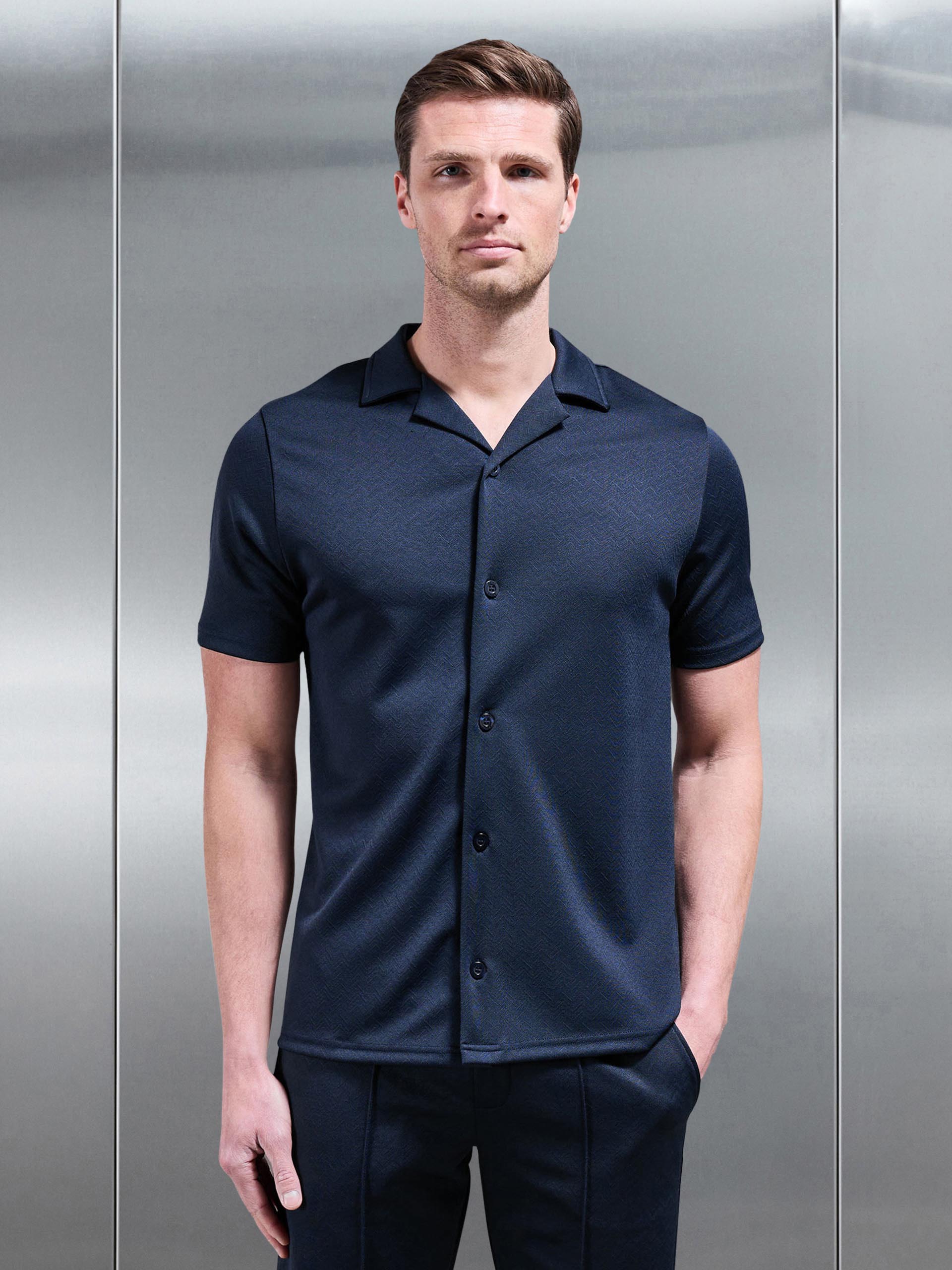Textured Interlock Revere Collar Shirt in Navy