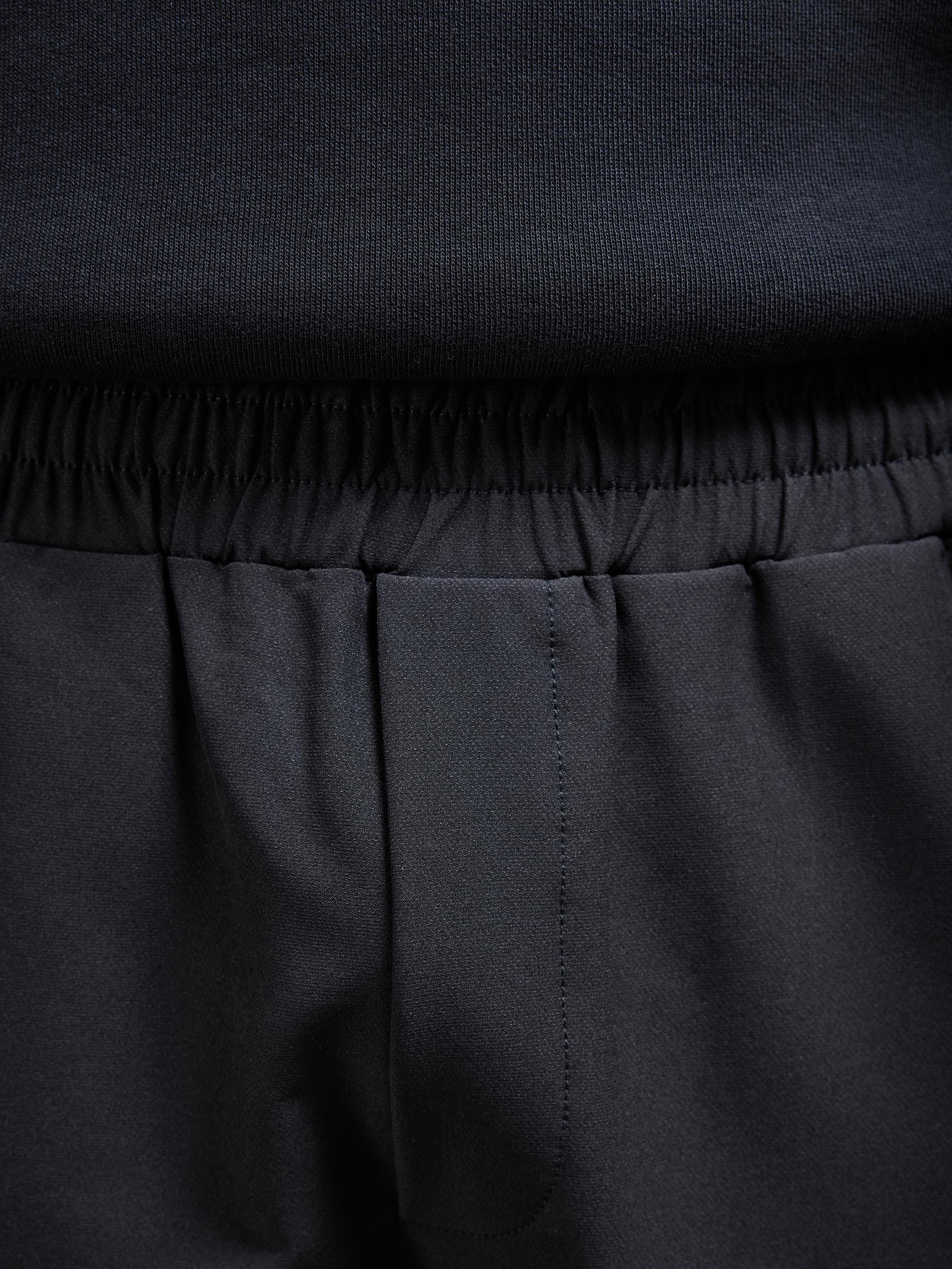 Lightweight Trail Pant in Black