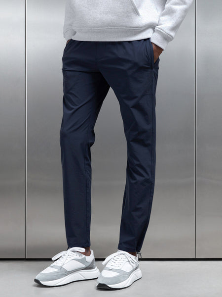 Utility Trackpant in Navy