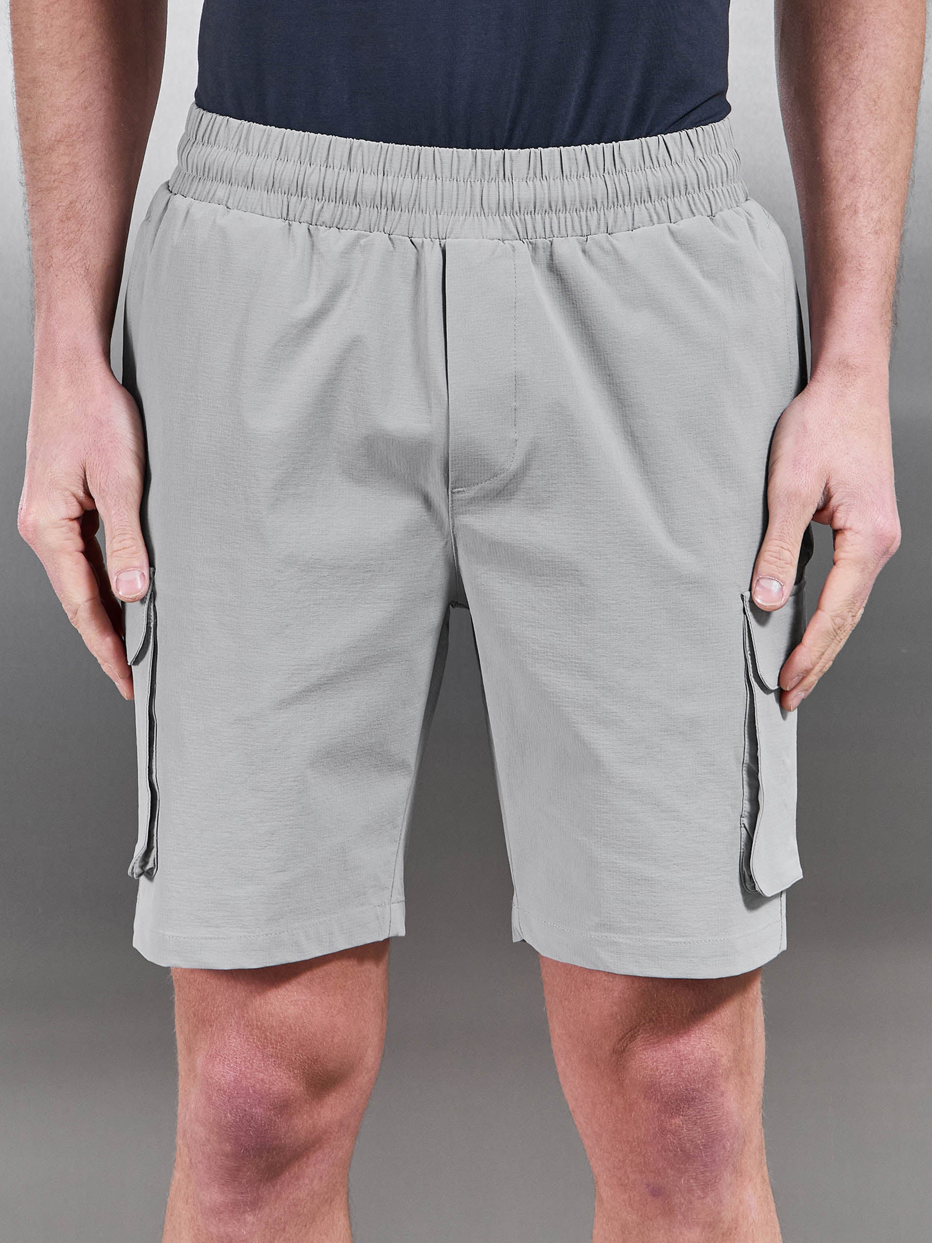 Utility Cargo Short in Mid Grey