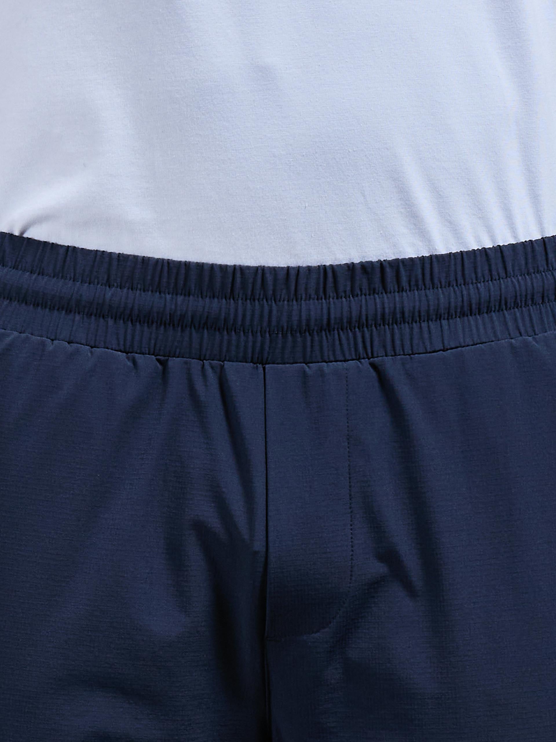 Utility Trackpant in Navy