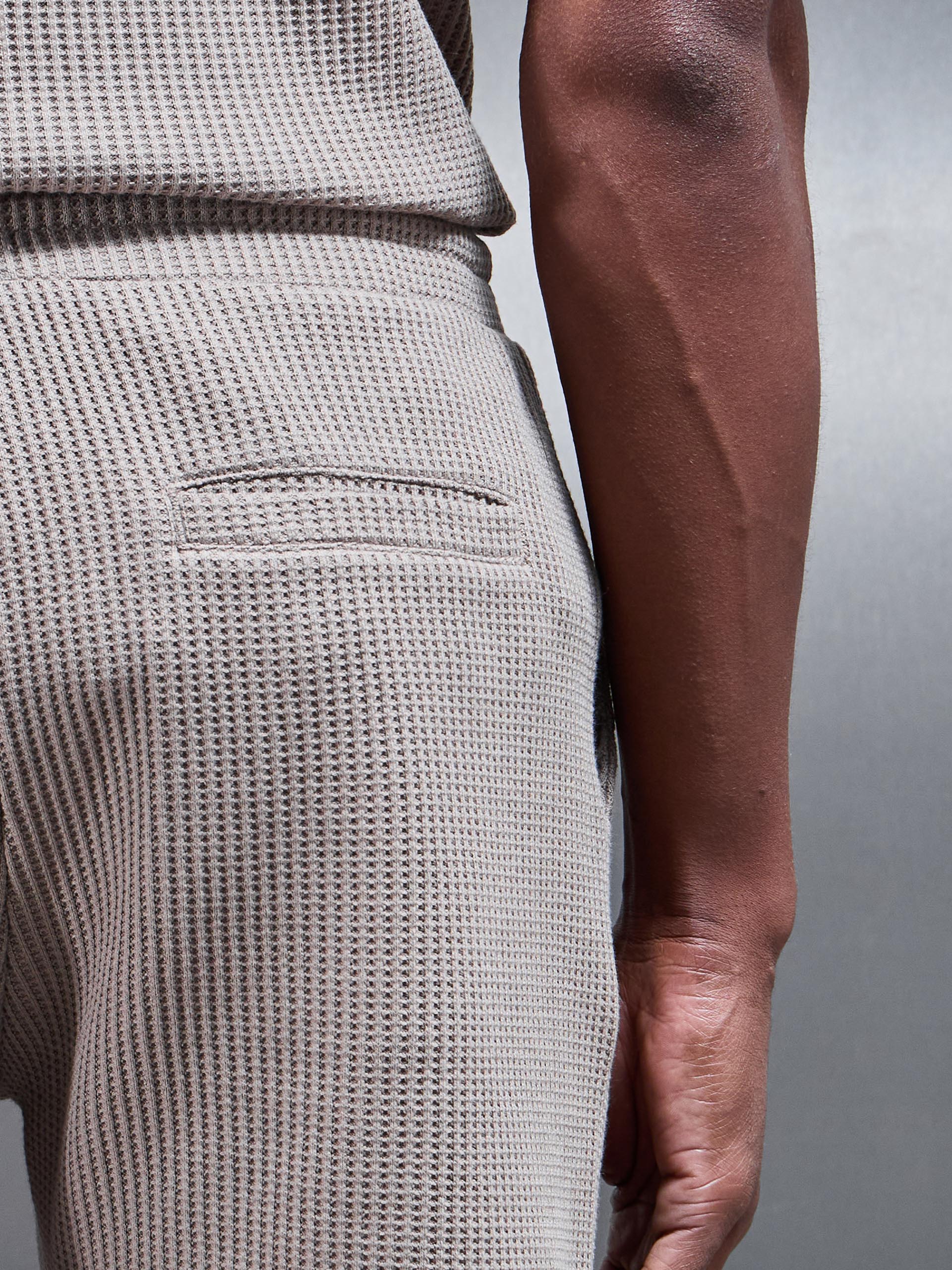 Waffle Relaxed Short in Taupe