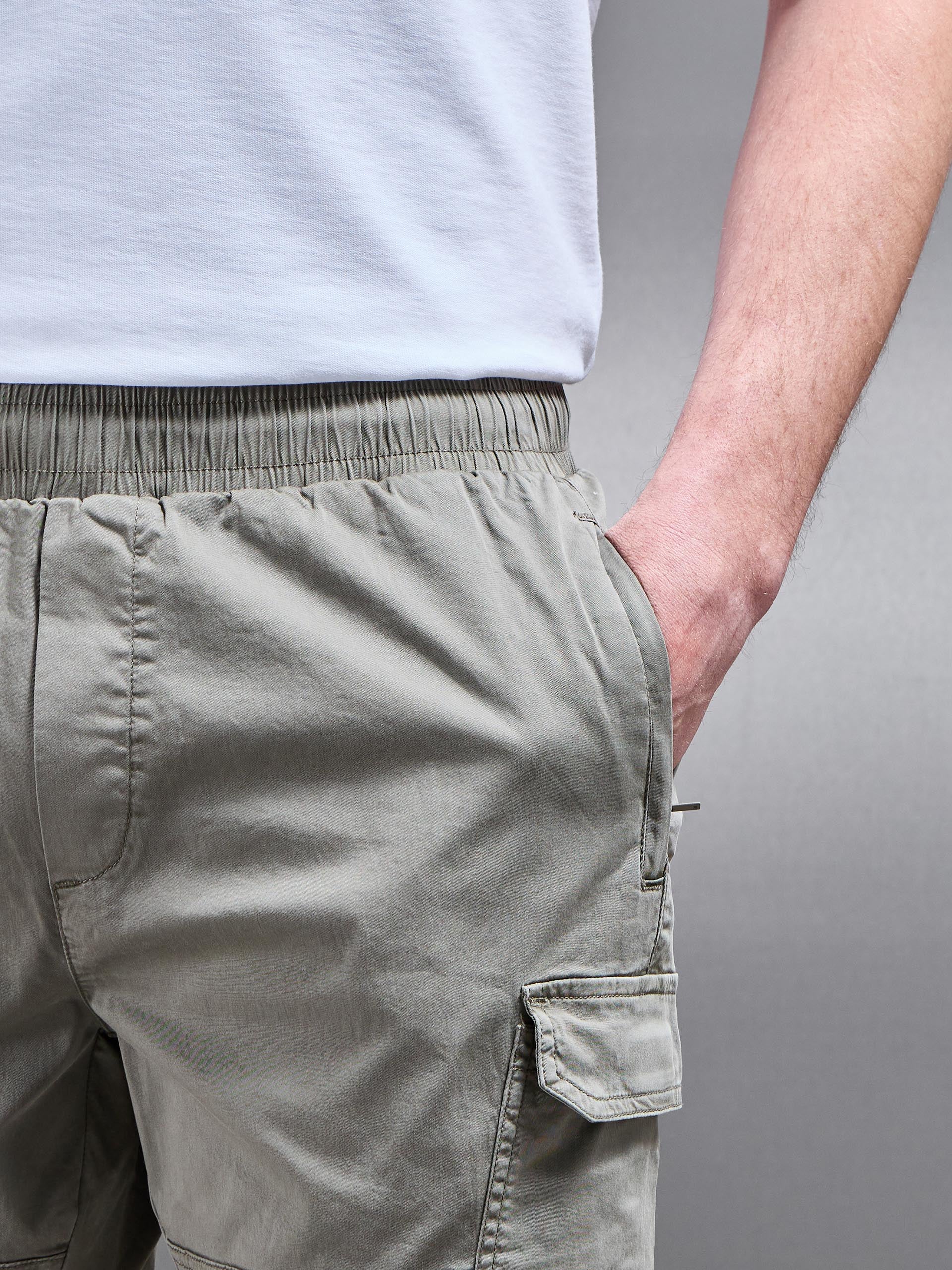 Worker Cargo Short in Olive